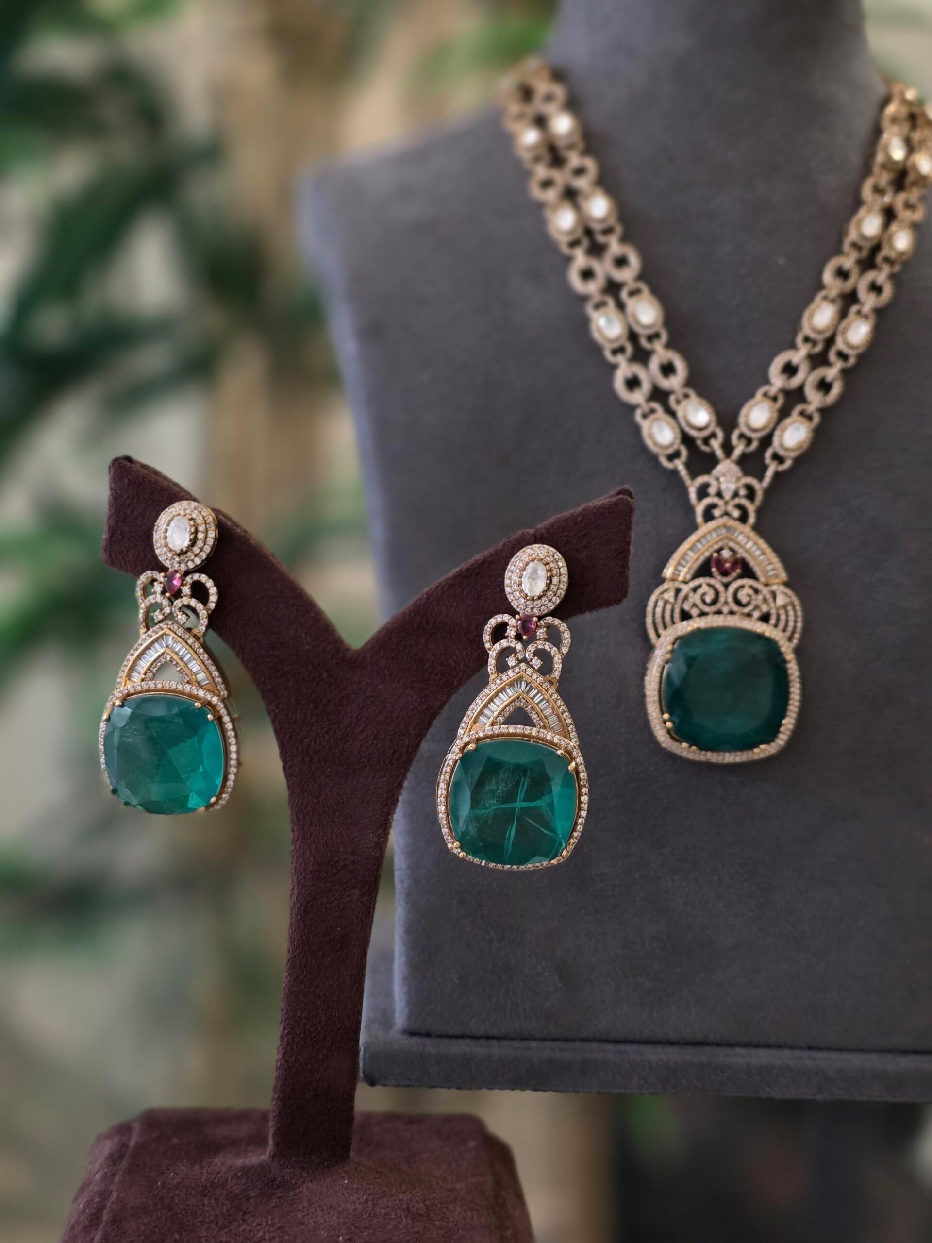 Madhura semi precious quartz necklace Thumbnail