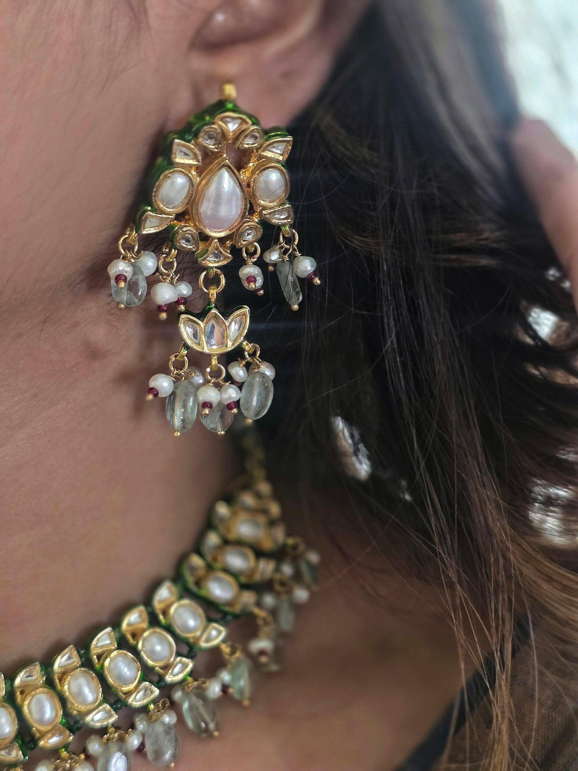 Saanvi semi-precious necklace Thumbnail