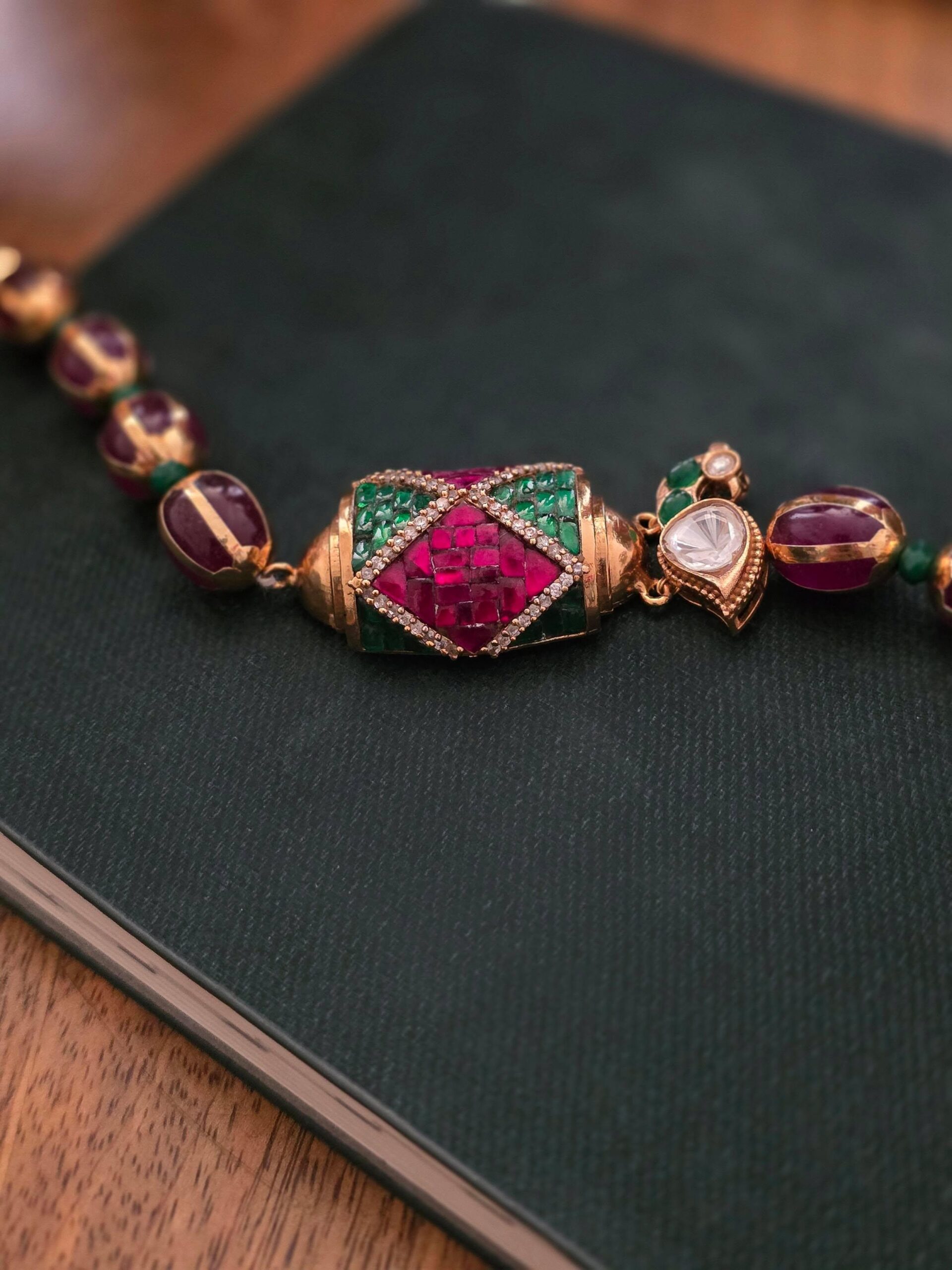 Raag Semi-precious choker Thumbnail