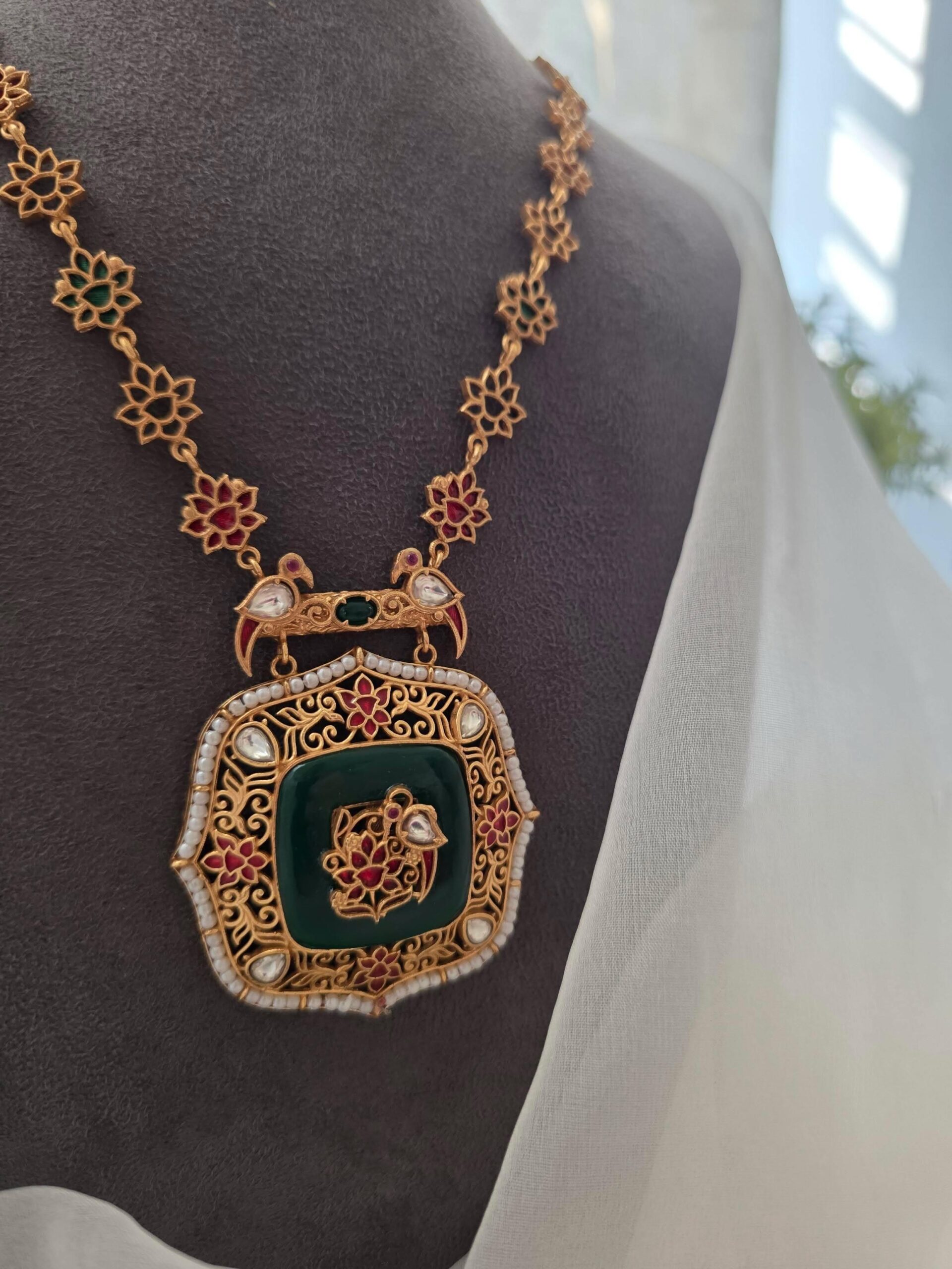 Saira handcrafted long necklace Thumbnail