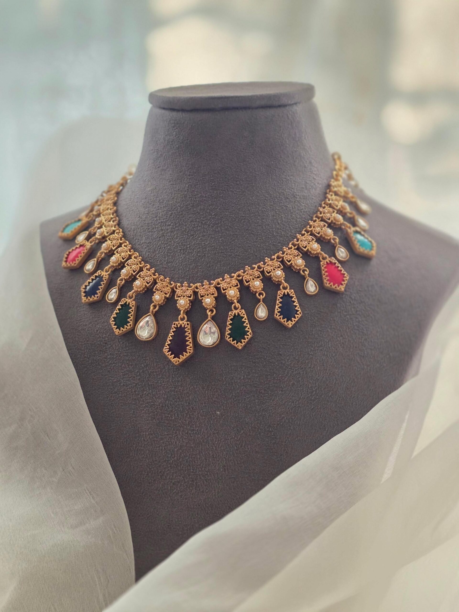 Rahi handcrafted necklace Thumbnail