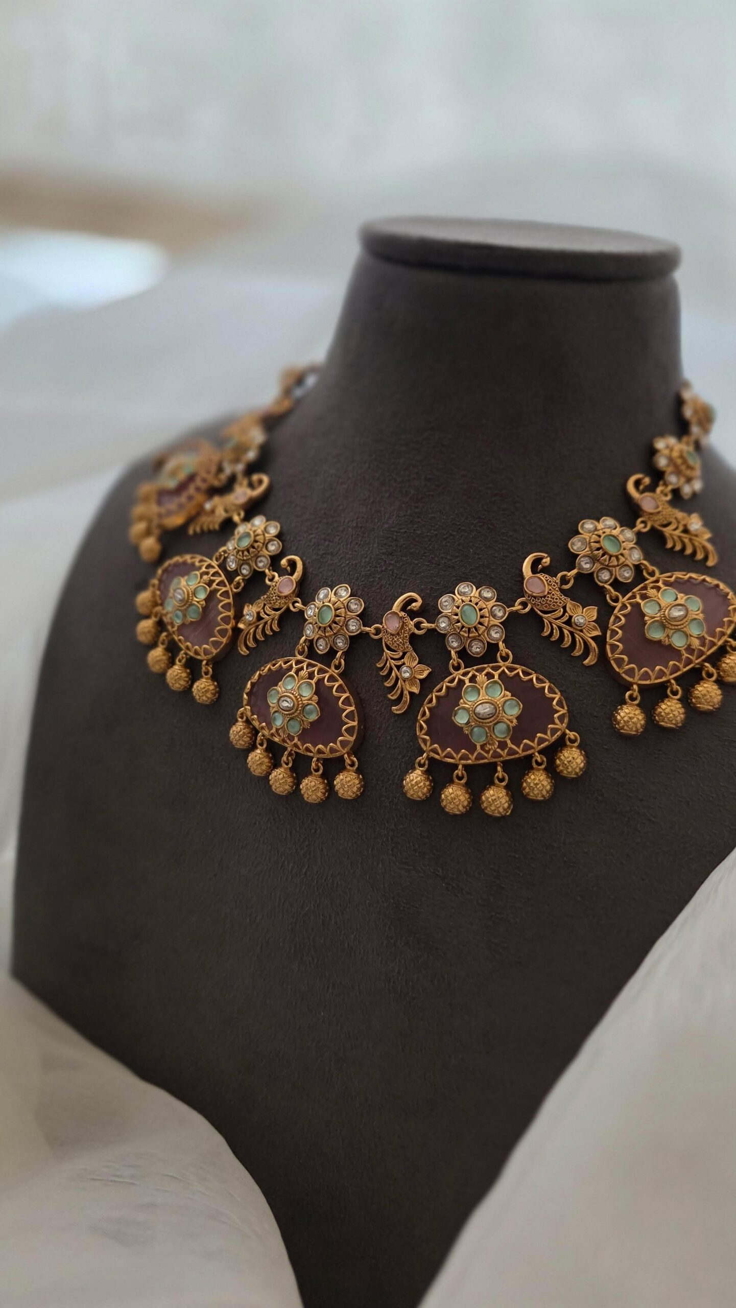 Meenalata handcrafted quartz necklace Thumbnail