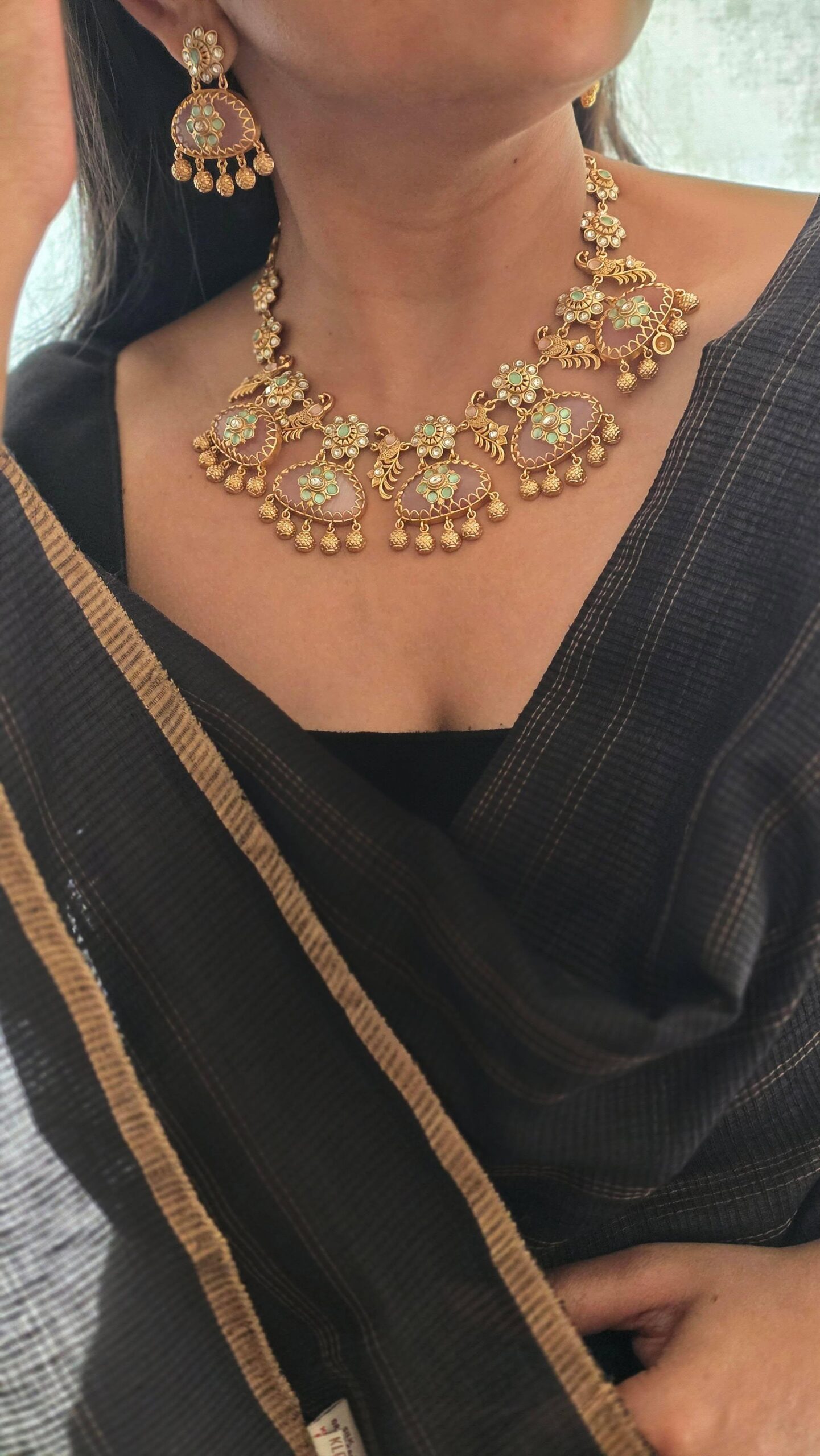 Meenalata handcrafted quartz necklace Thumbnail