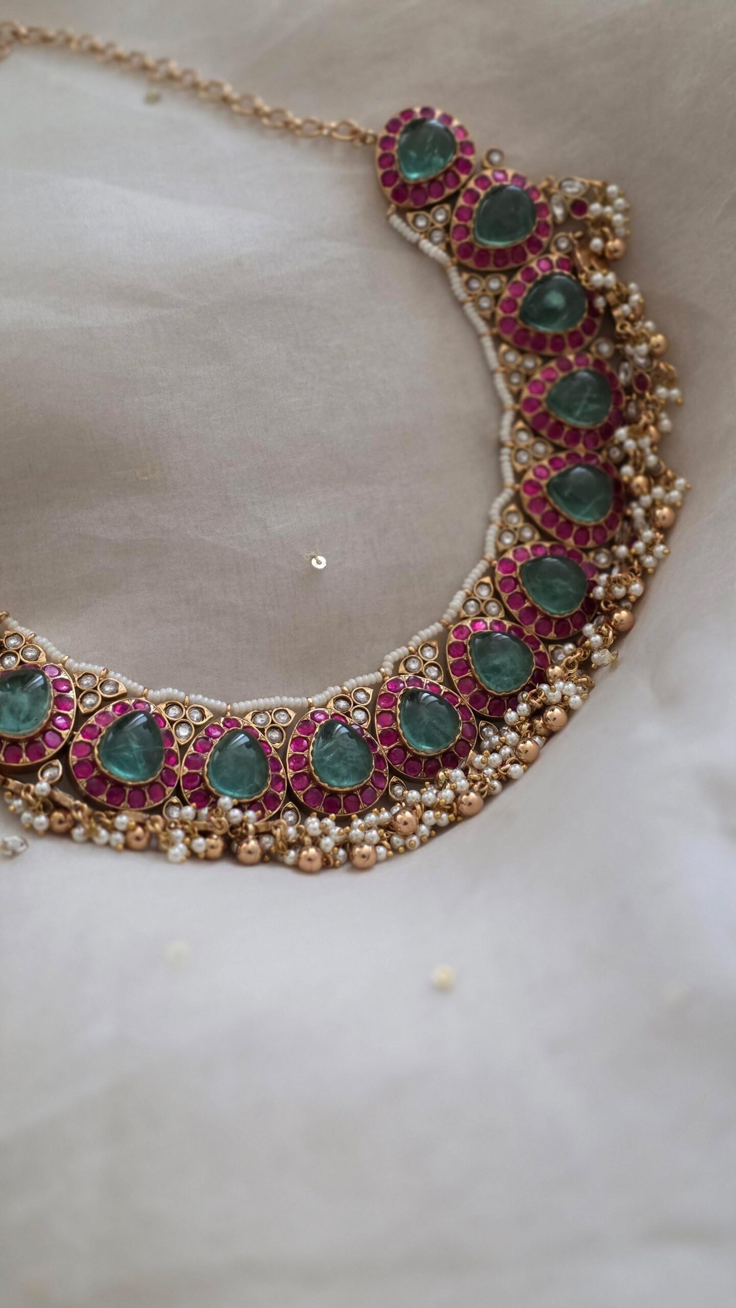 Varshini quartz and polki necklace Thumbnail