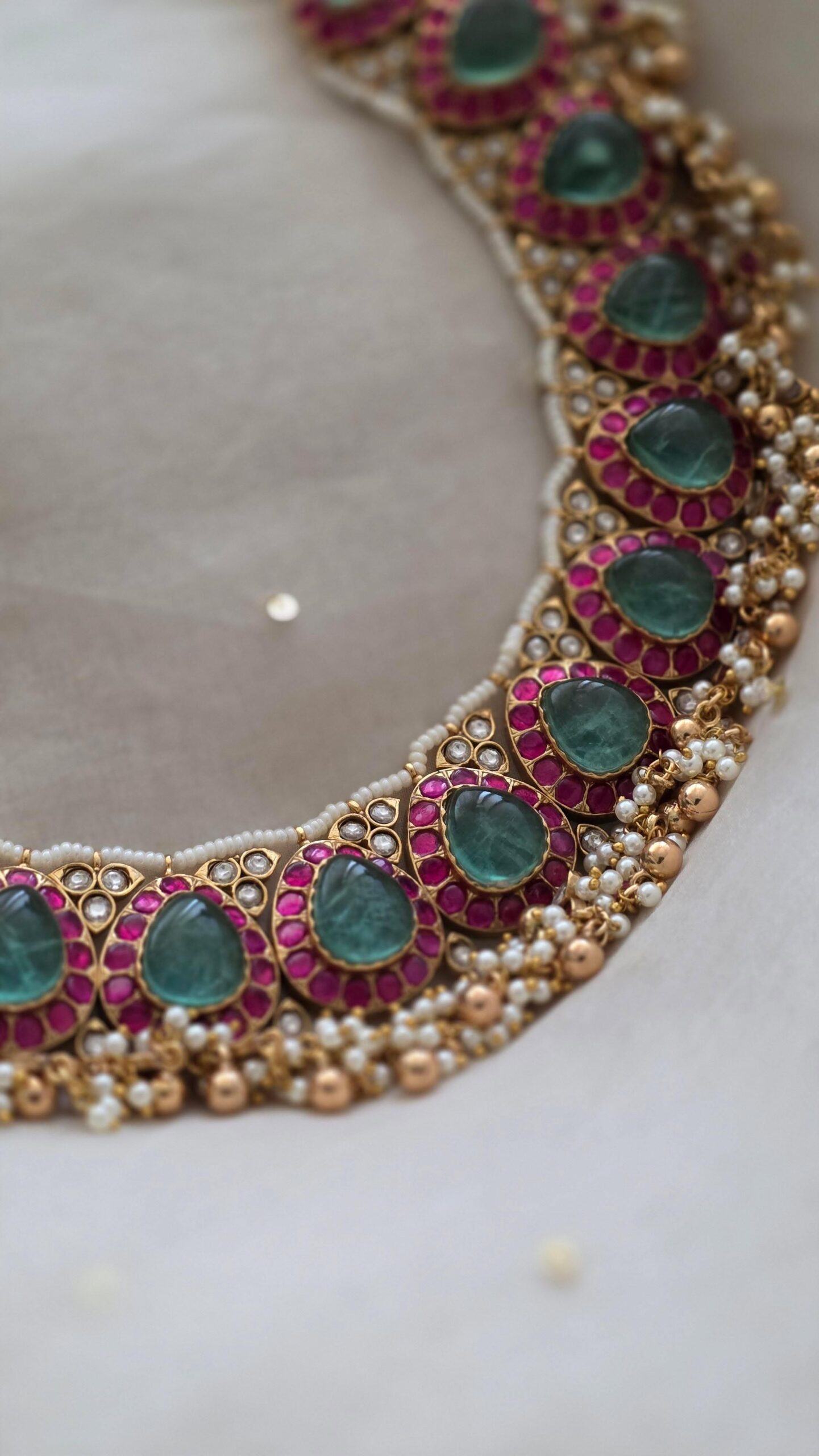 Varshini quartz and polki necklace Thumbnail