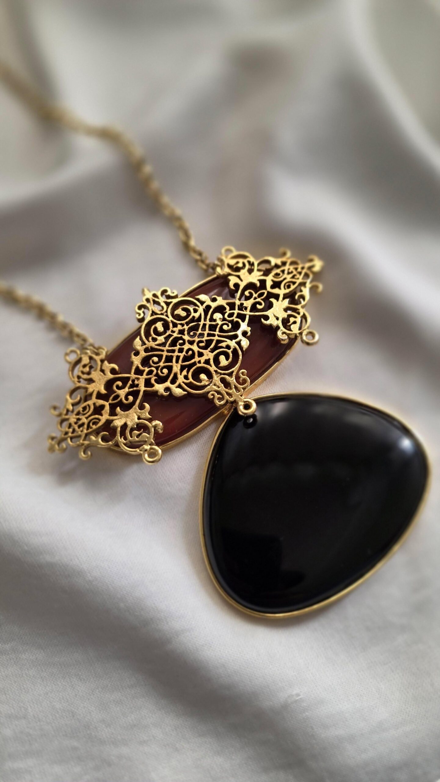 Vaani delicate necklace Thumbnail