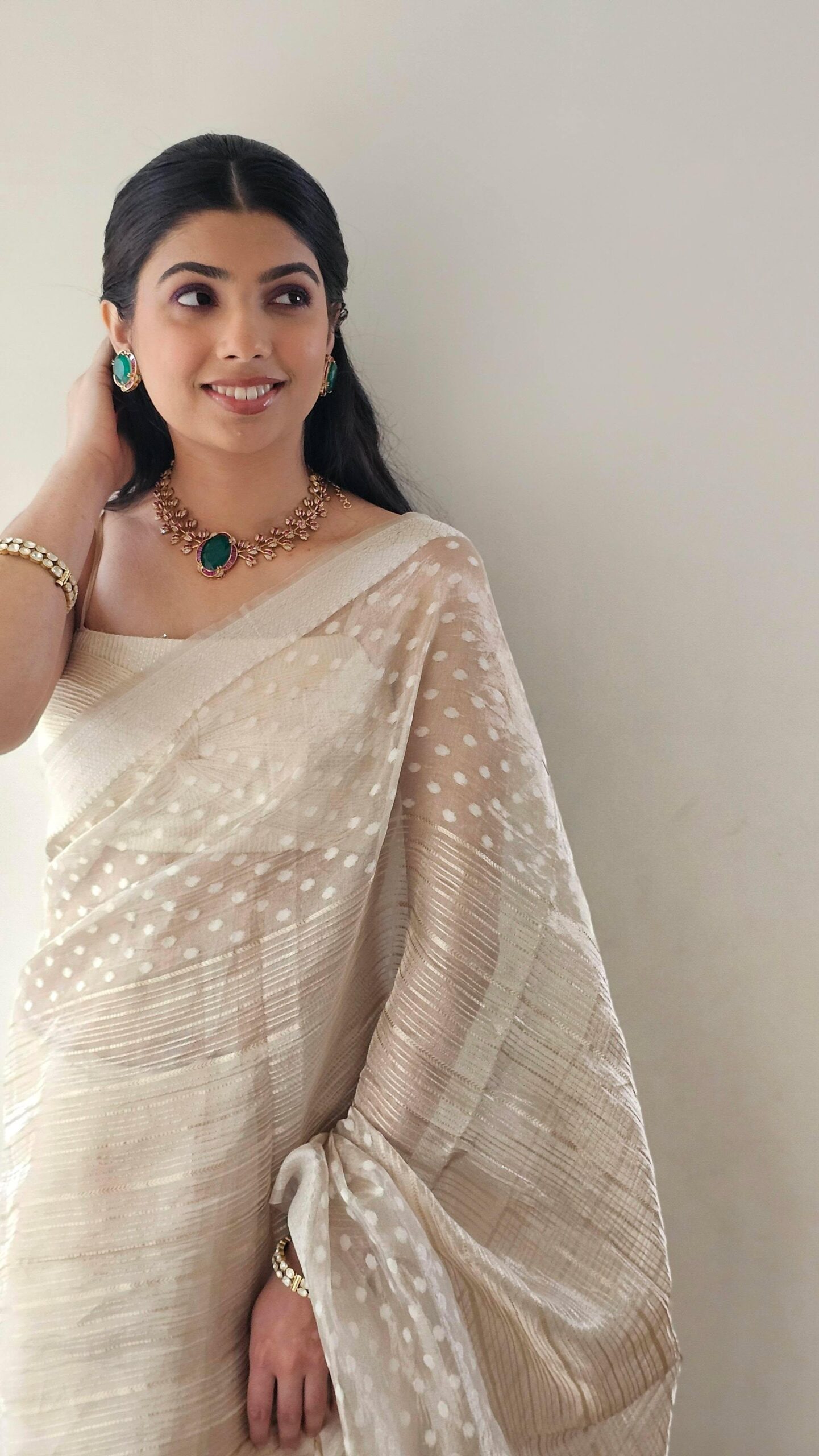 Rossie semi precious quartz necklace Thumbnail