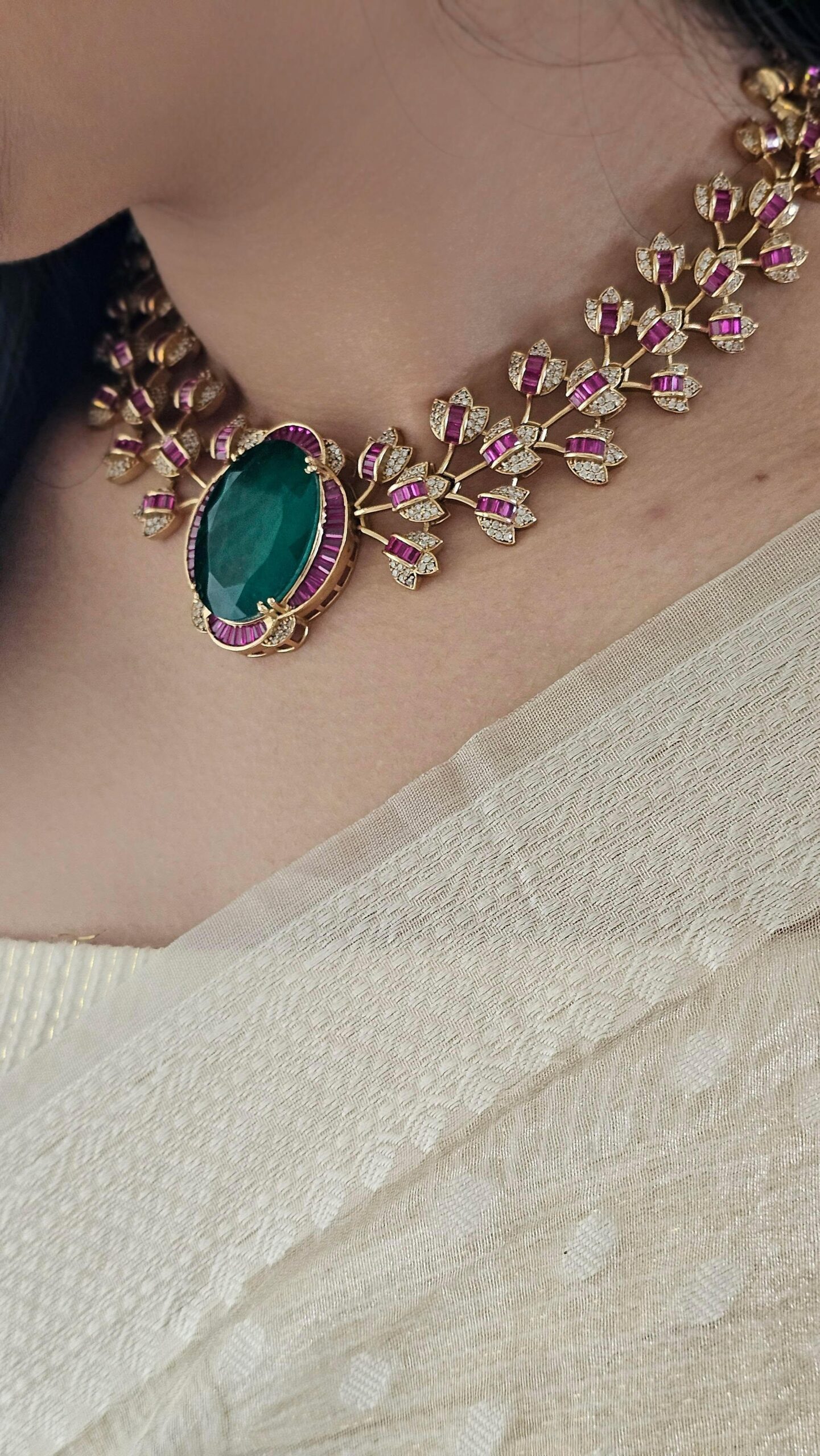 Rossie semi precious quartz necklace Thumbnail