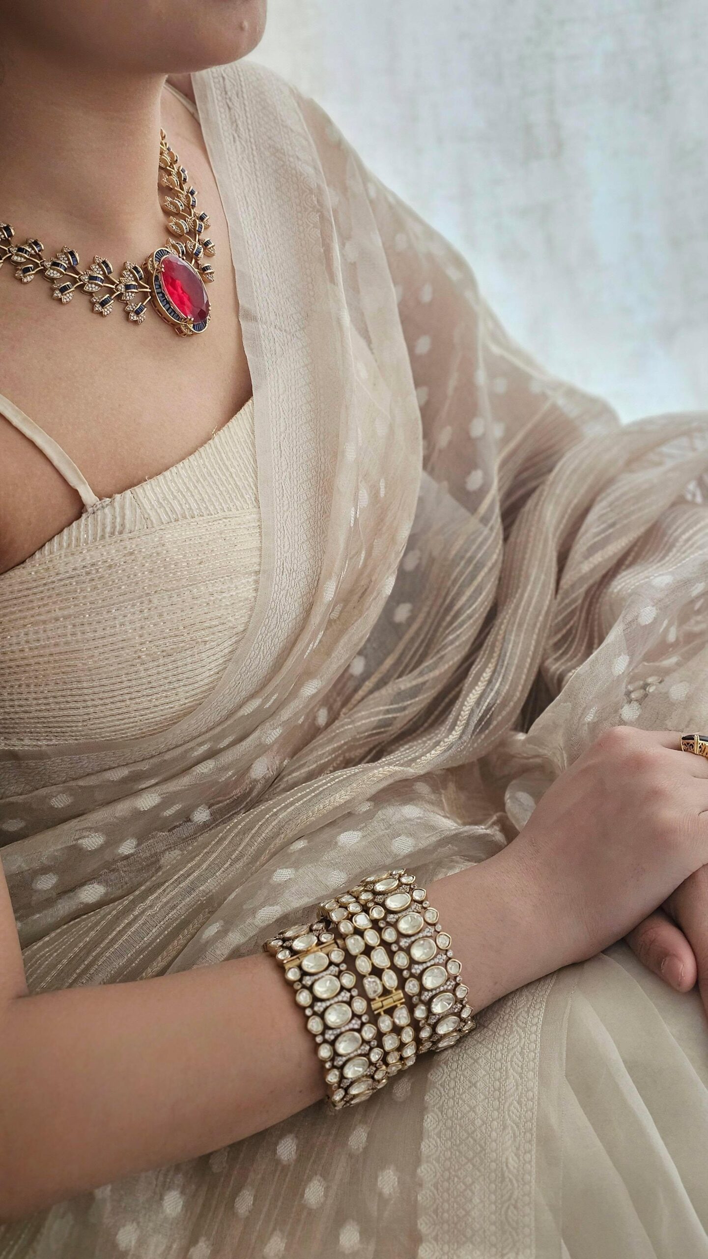 Rossie semi precious quartz necklace Thumbnail