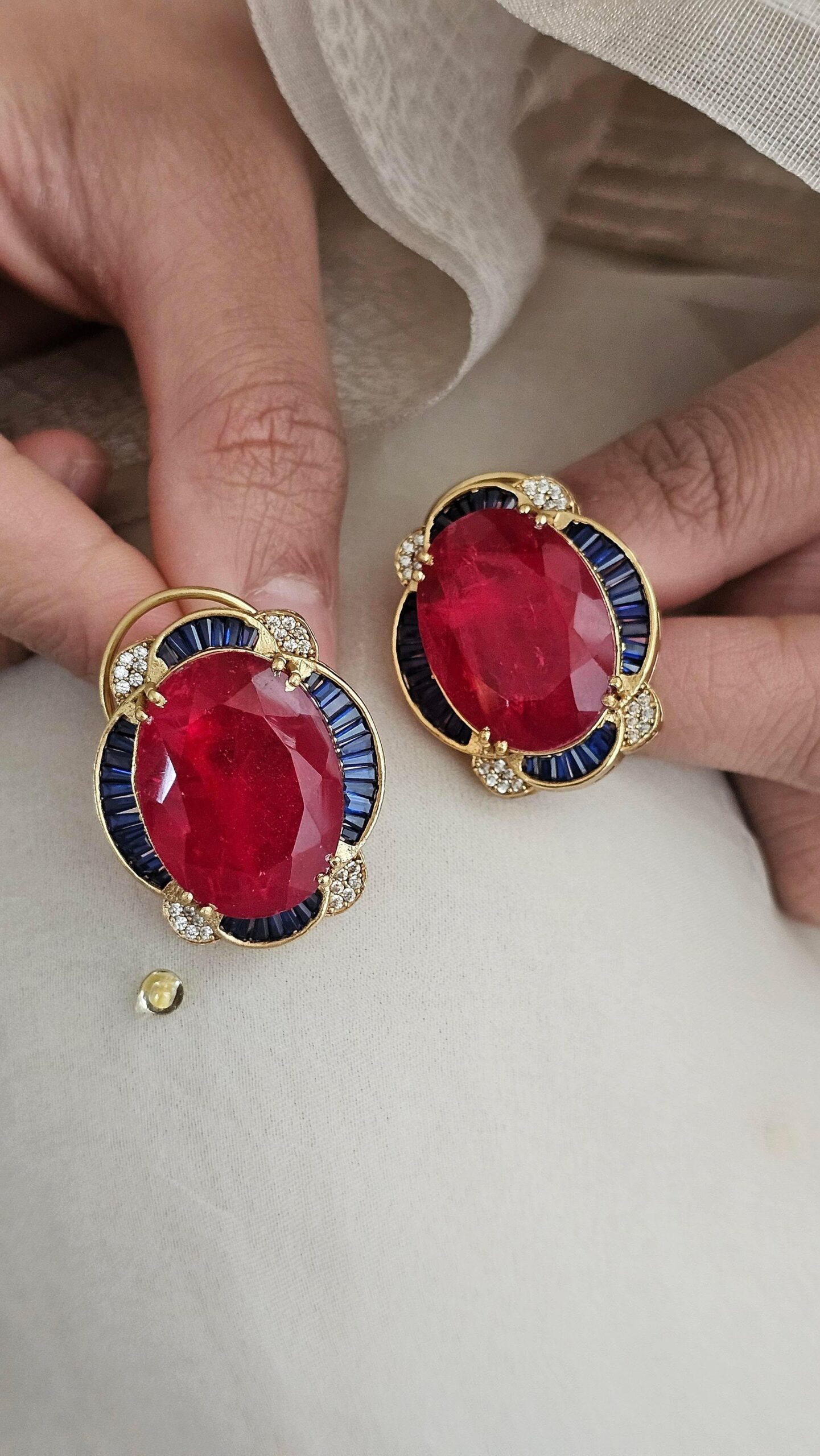 Rossie semi precious quartz necklace Thumbnail