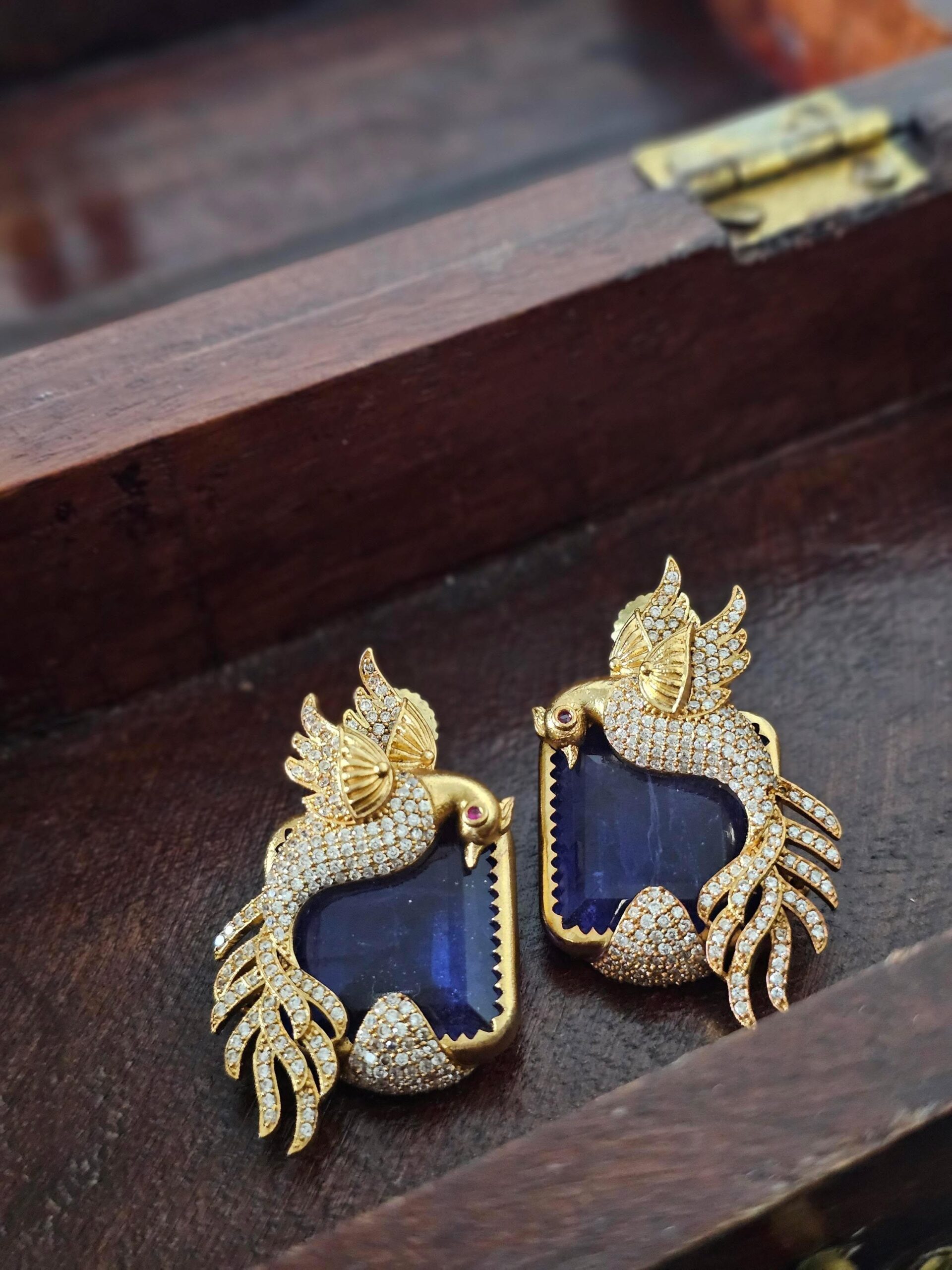 Nash quartz earrings Thumbnail