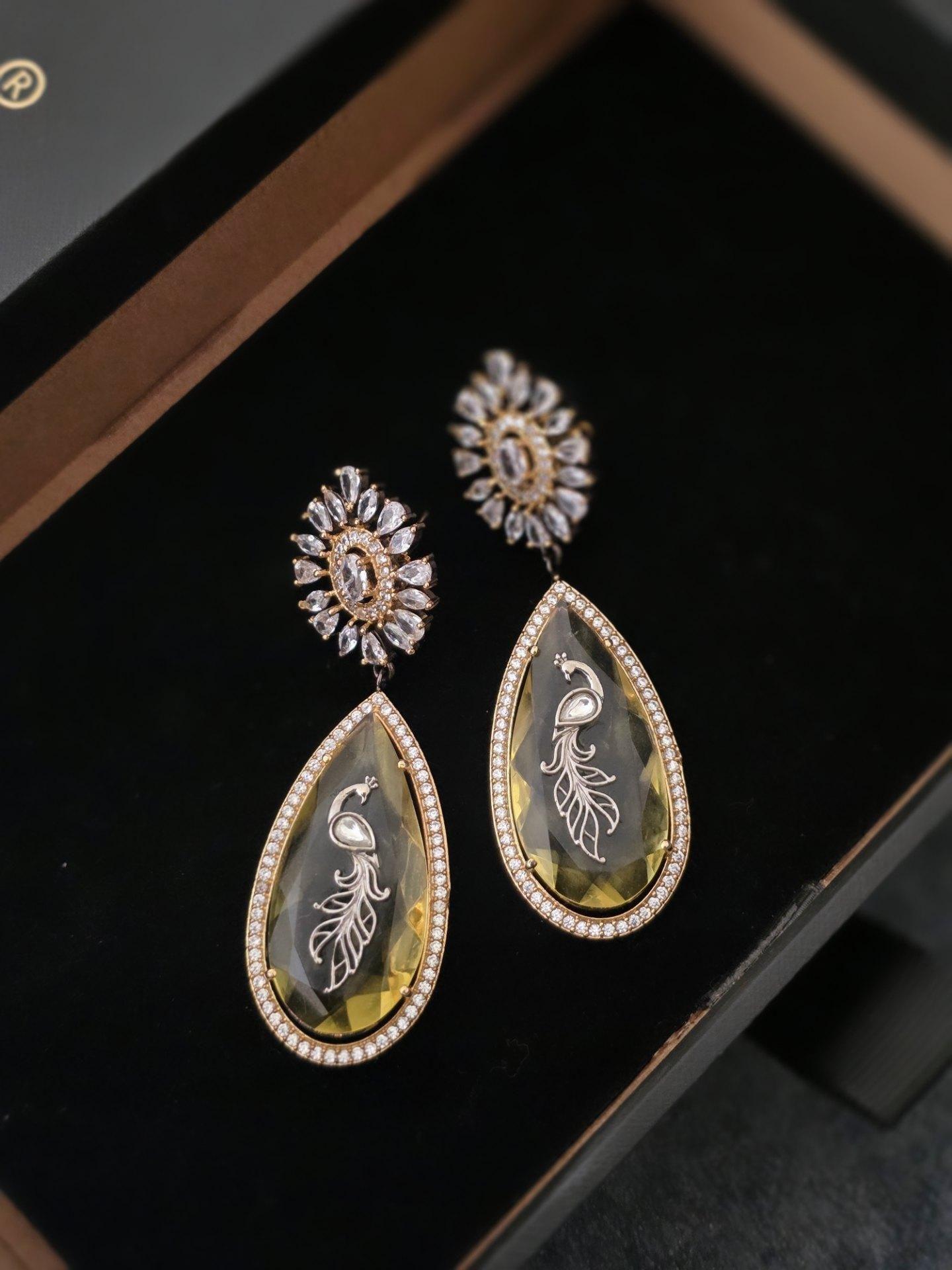 Mor- rang statement earrings Thumbnail