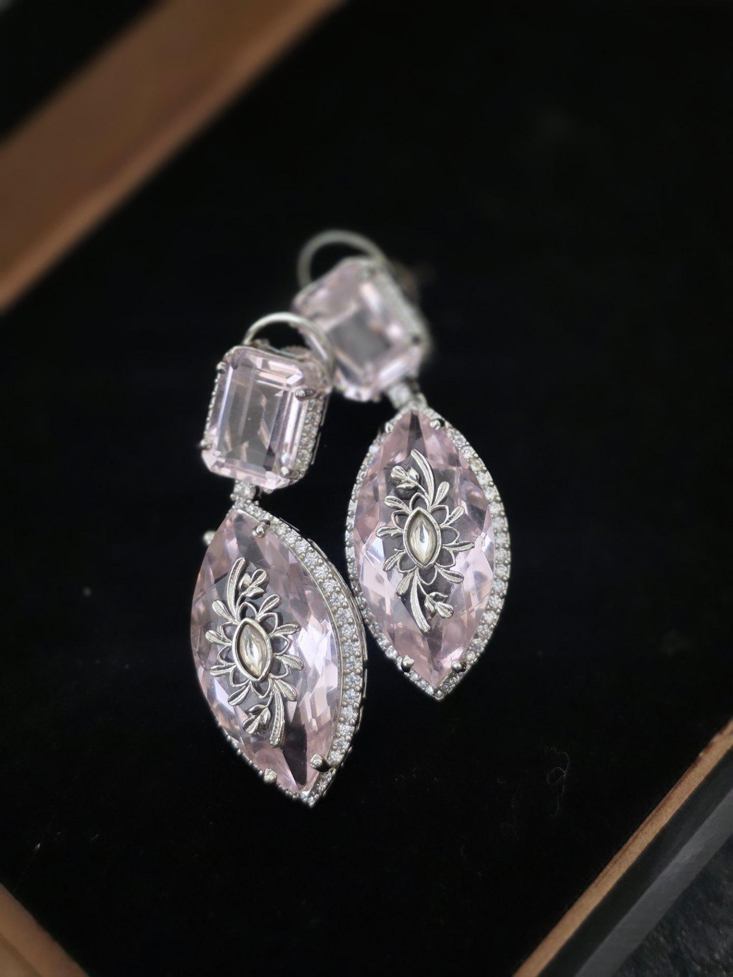 Riva statement earrings Thumbnail