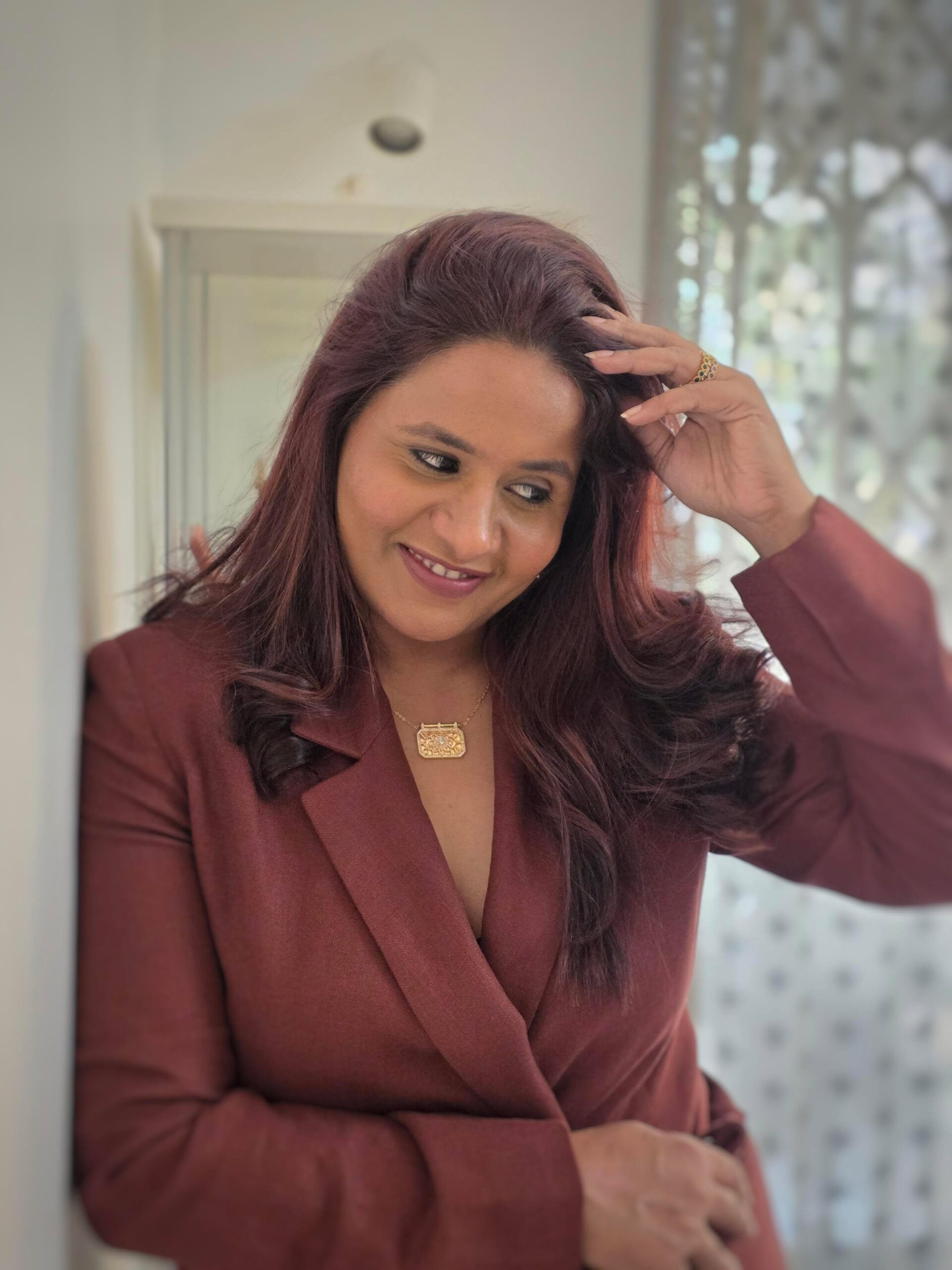 Jharokha delicate necklace Thumbnail