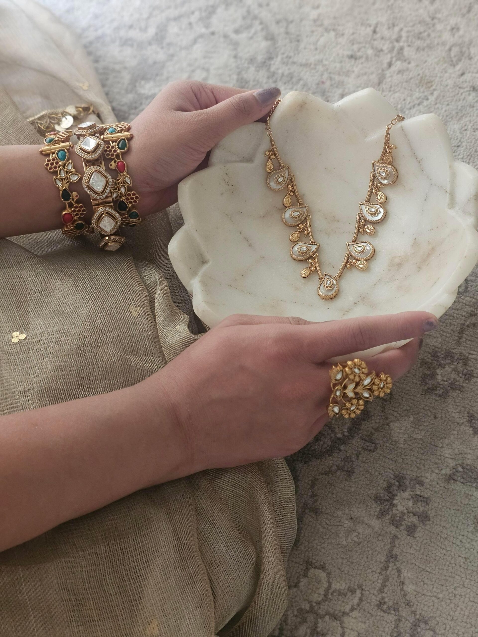 Krisha handcrafted delicate necklace Thumbnail