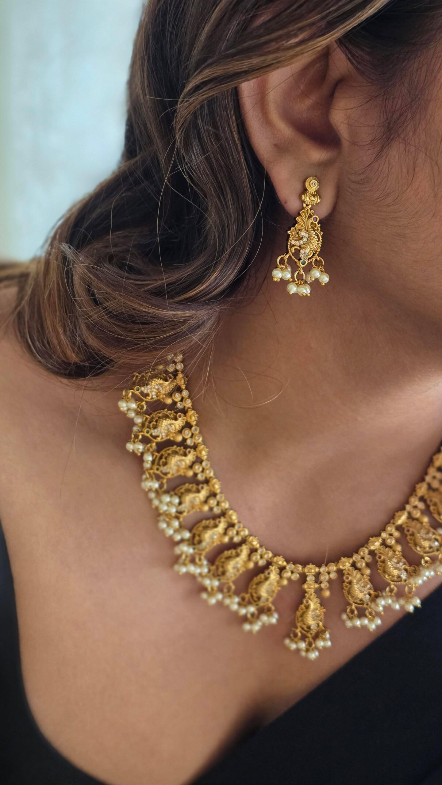 Nishara handcrafted necklace Thumbnail