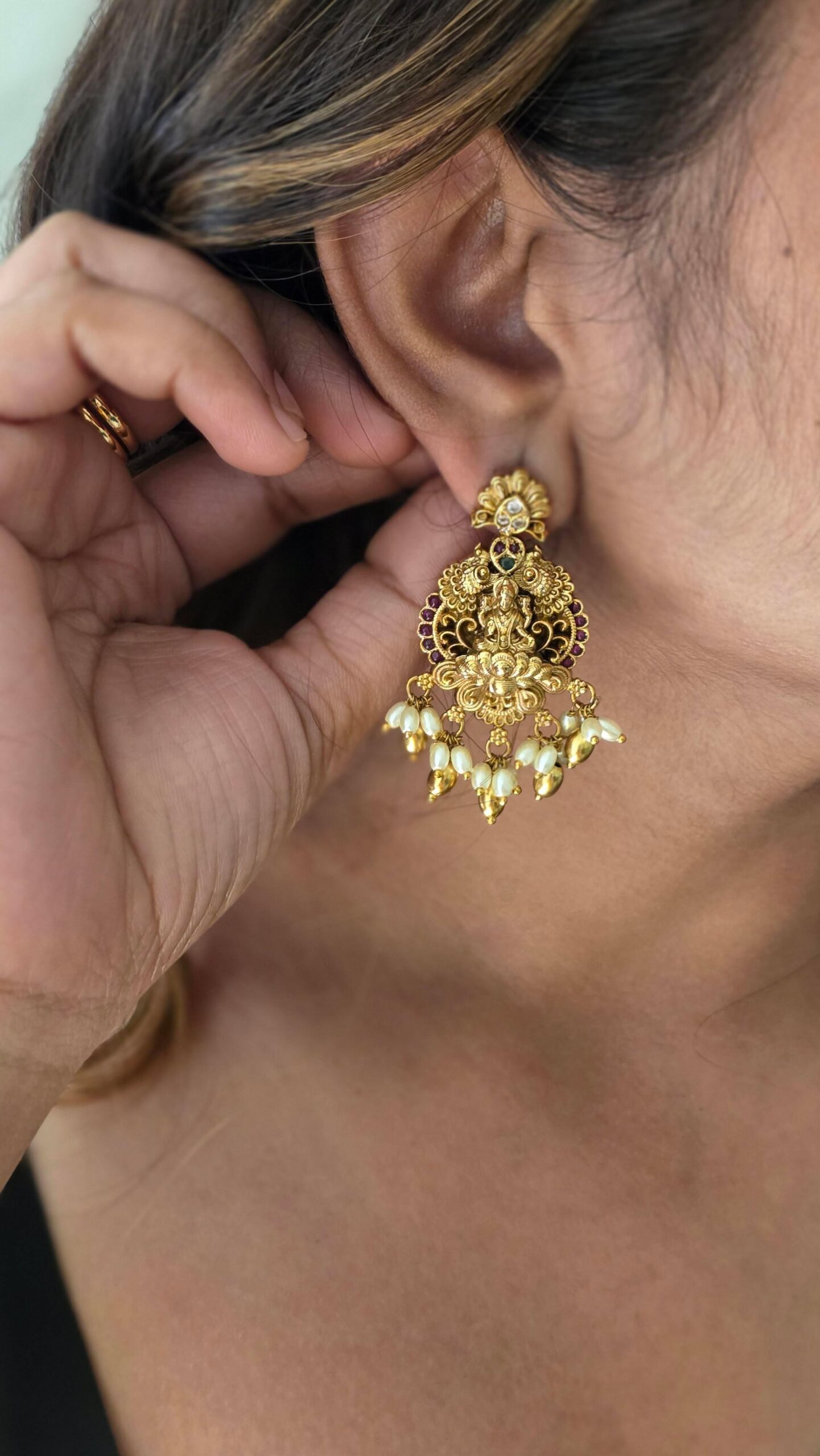 Devina handcrafted necklace Thumbnail