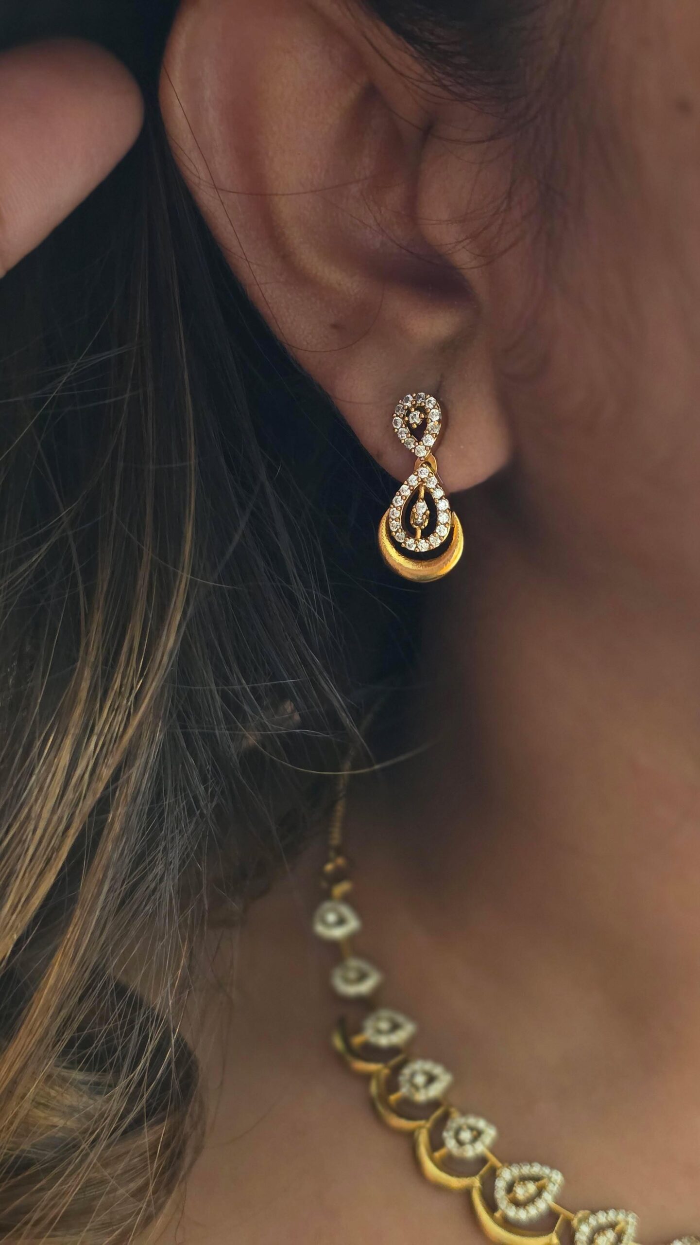 Uma delicate handcrafted necklace Thumbnail