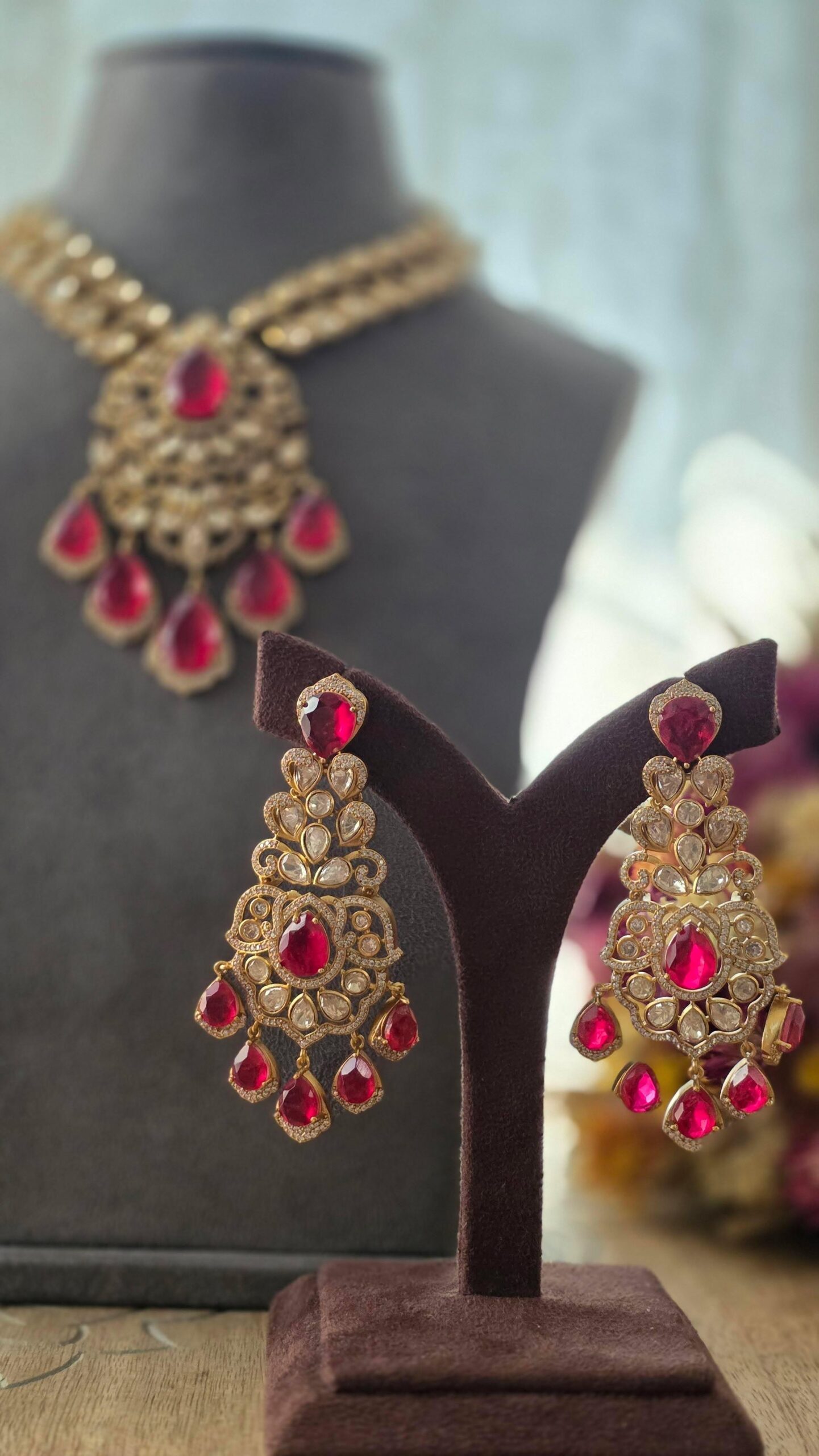 Ishvani polki and quartz necklace Thumbnail