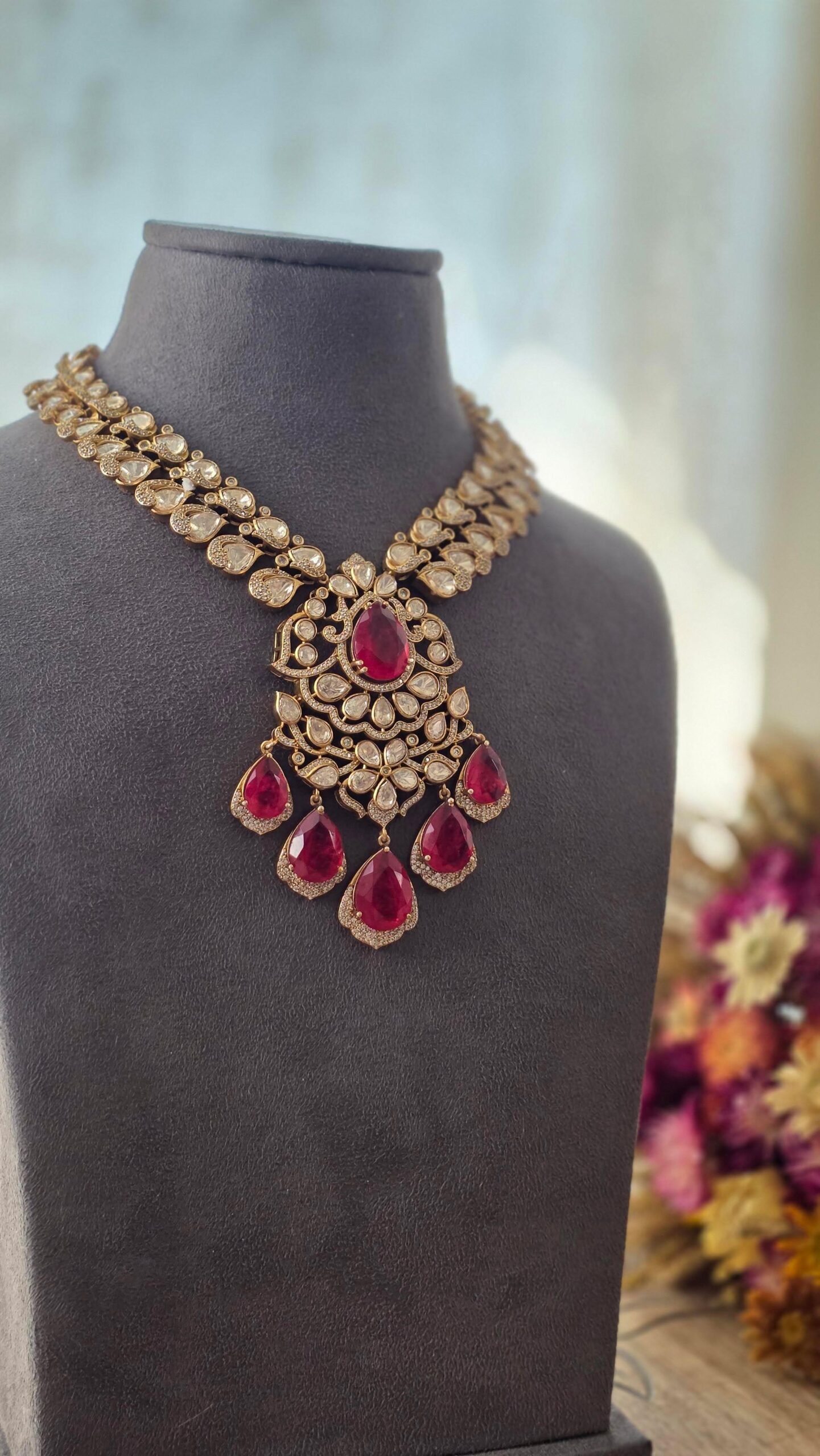Ishvani polki and quartz necklace Thumbnail