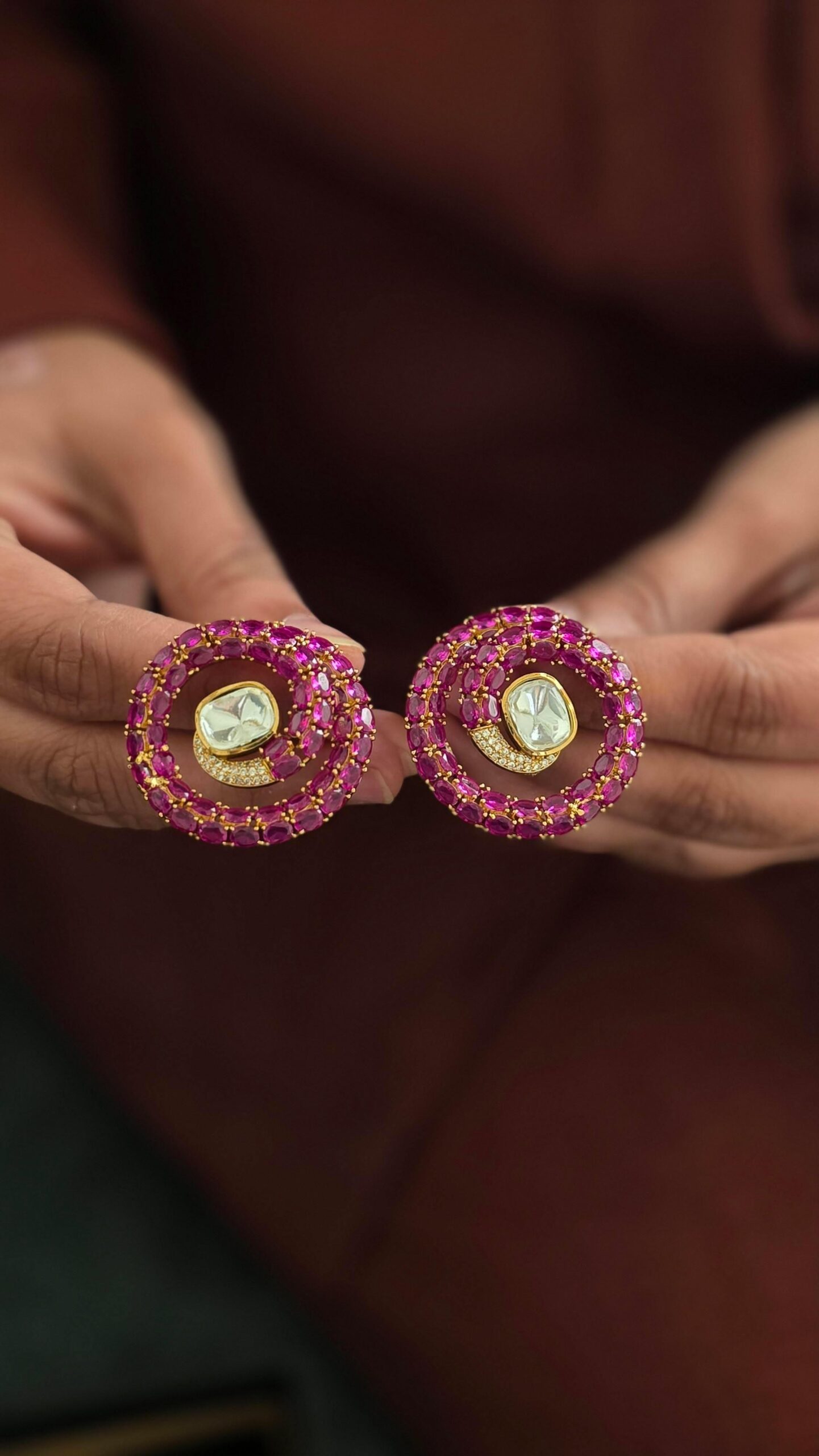 Vini statement studs Thumbnail