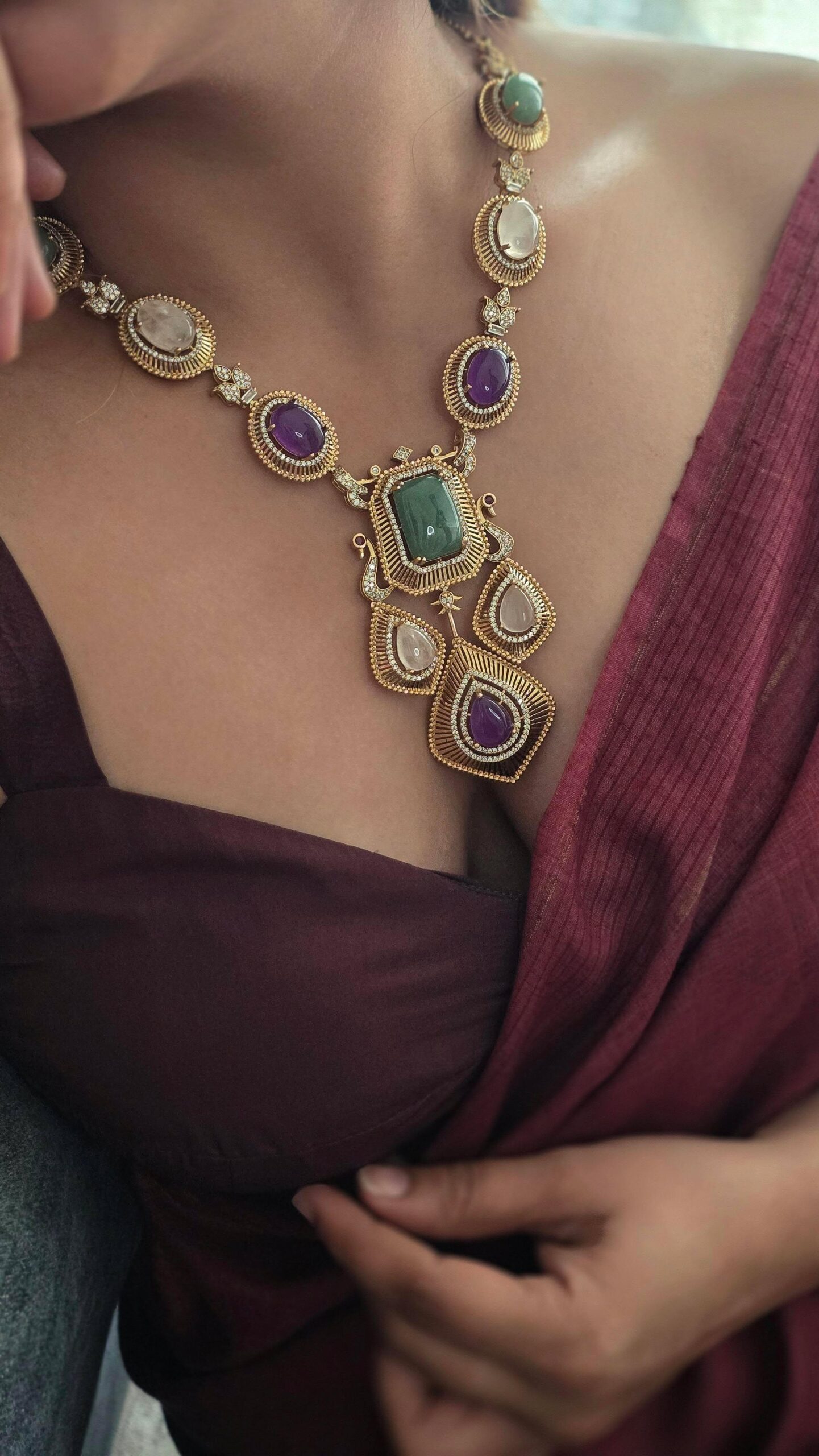 Saija quartz and polki necklace Thumbnail