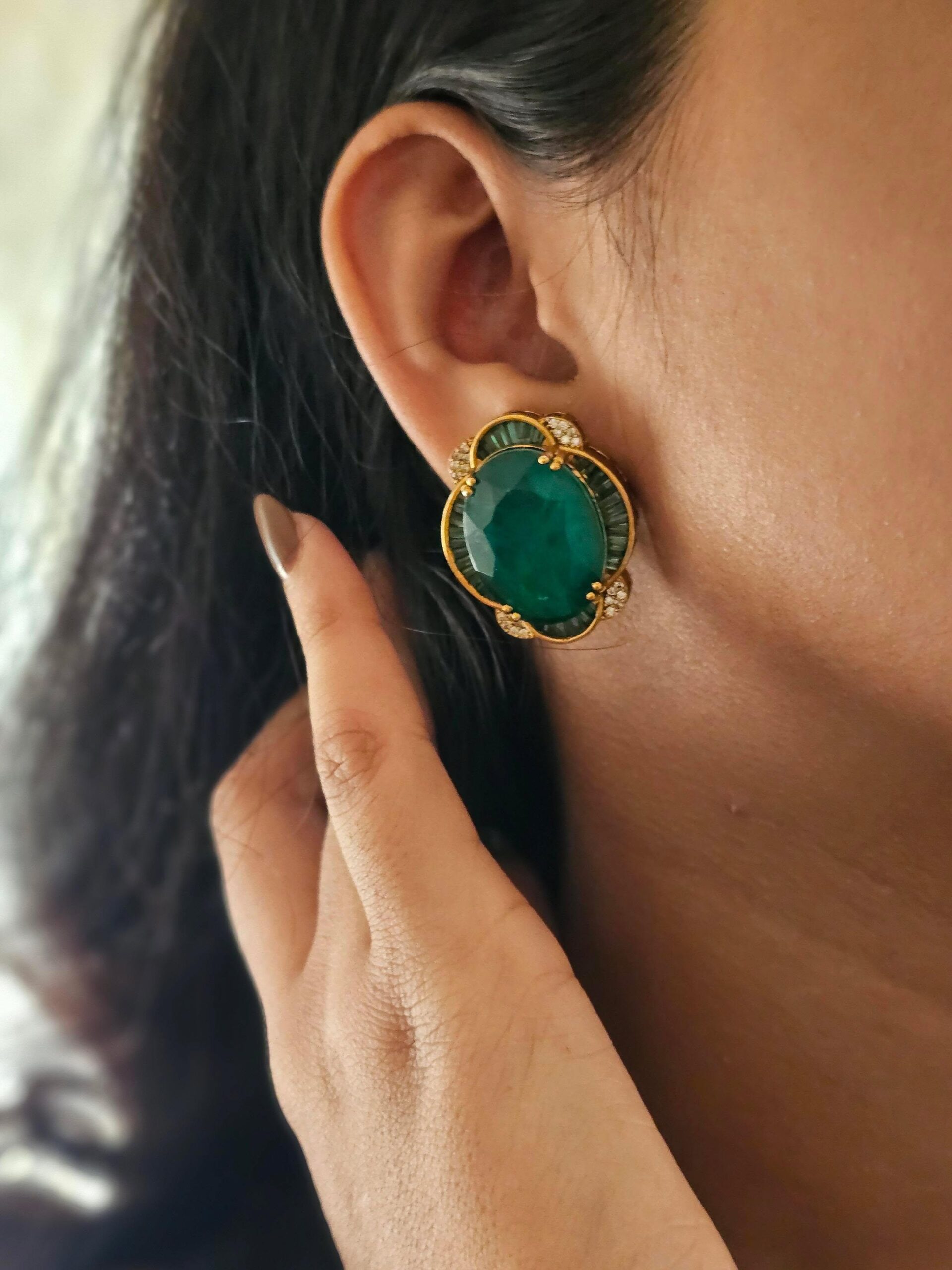 Rossie semi precious quartz necklace Thumbnail