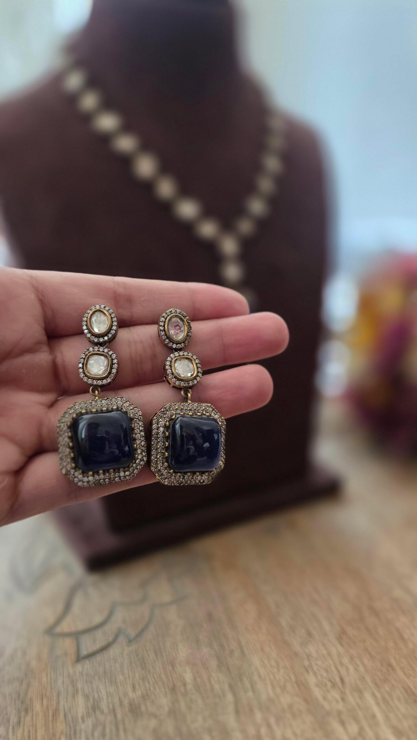 Lucy polki and quartz necklace Thumbnail