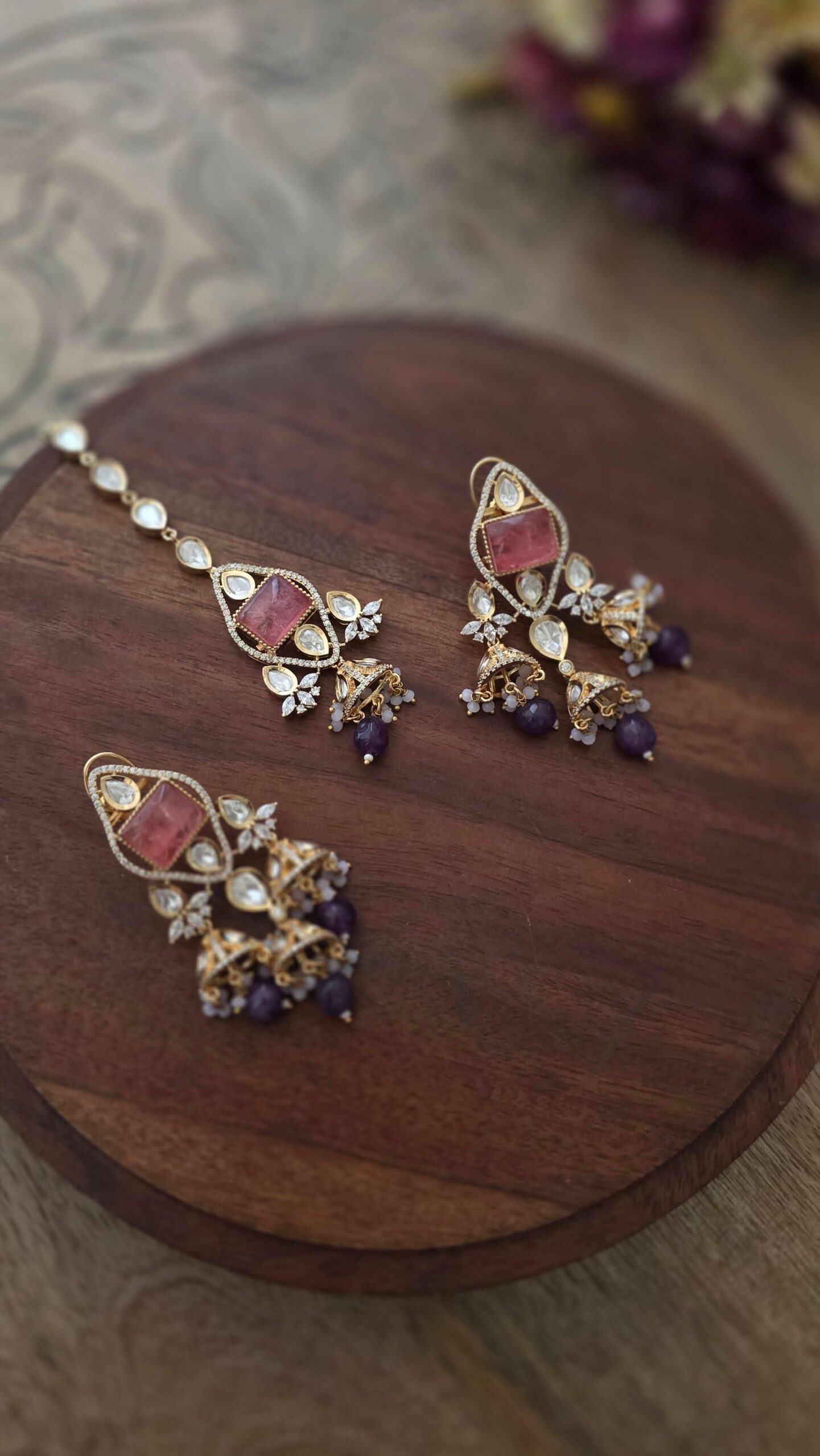 Roop Quartz choker Thumbnail