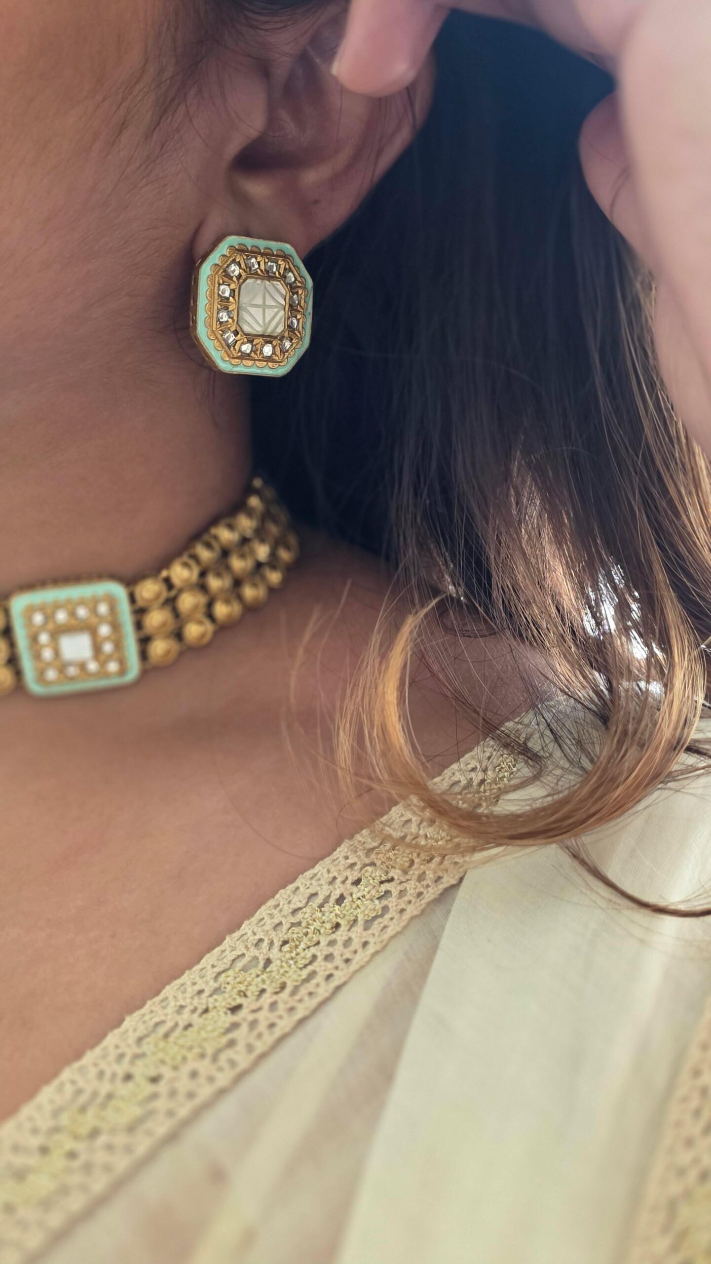 Meera handcrafted choker Thumbnail