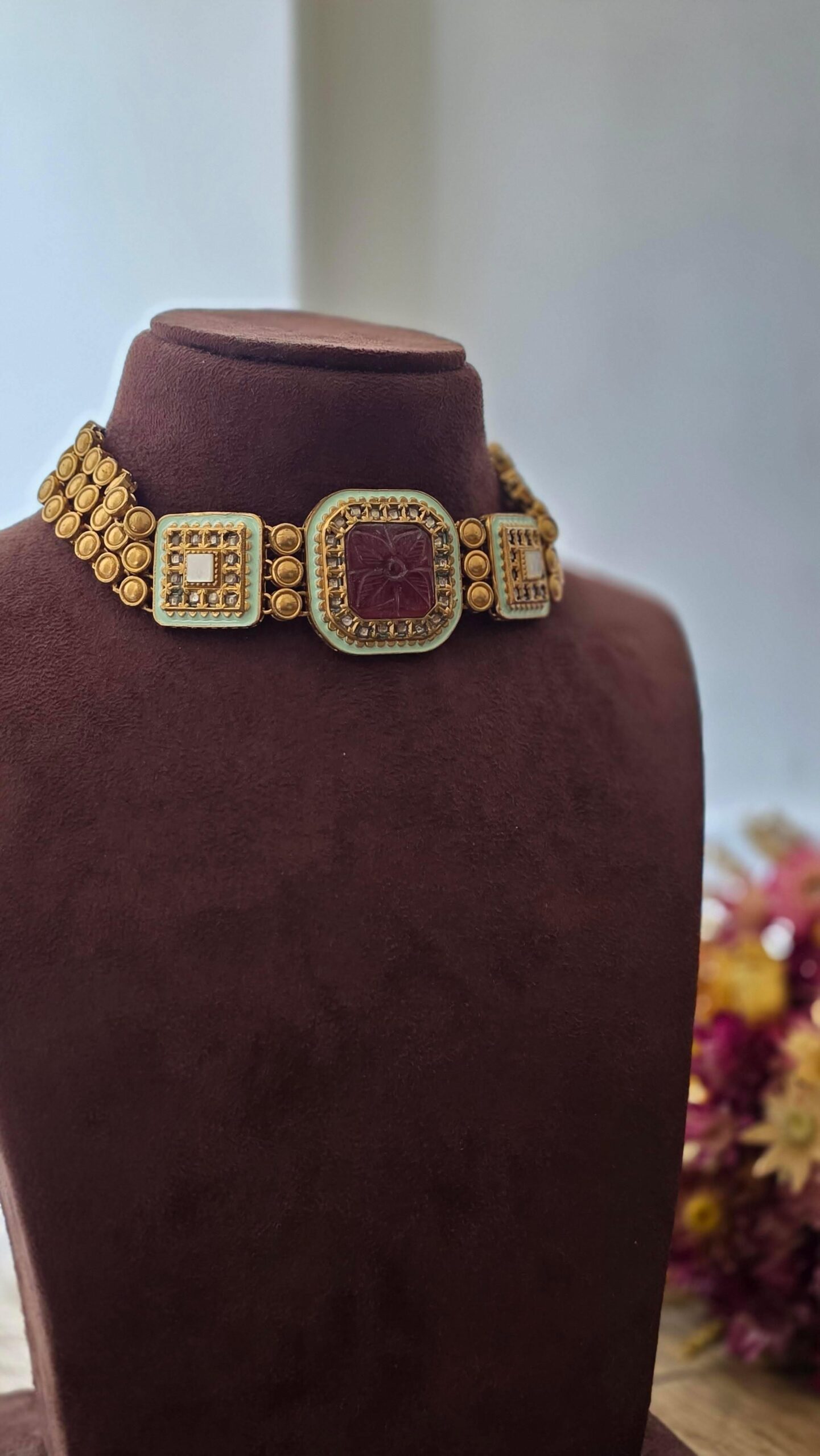 Meera handcrafted choker Thumbnail