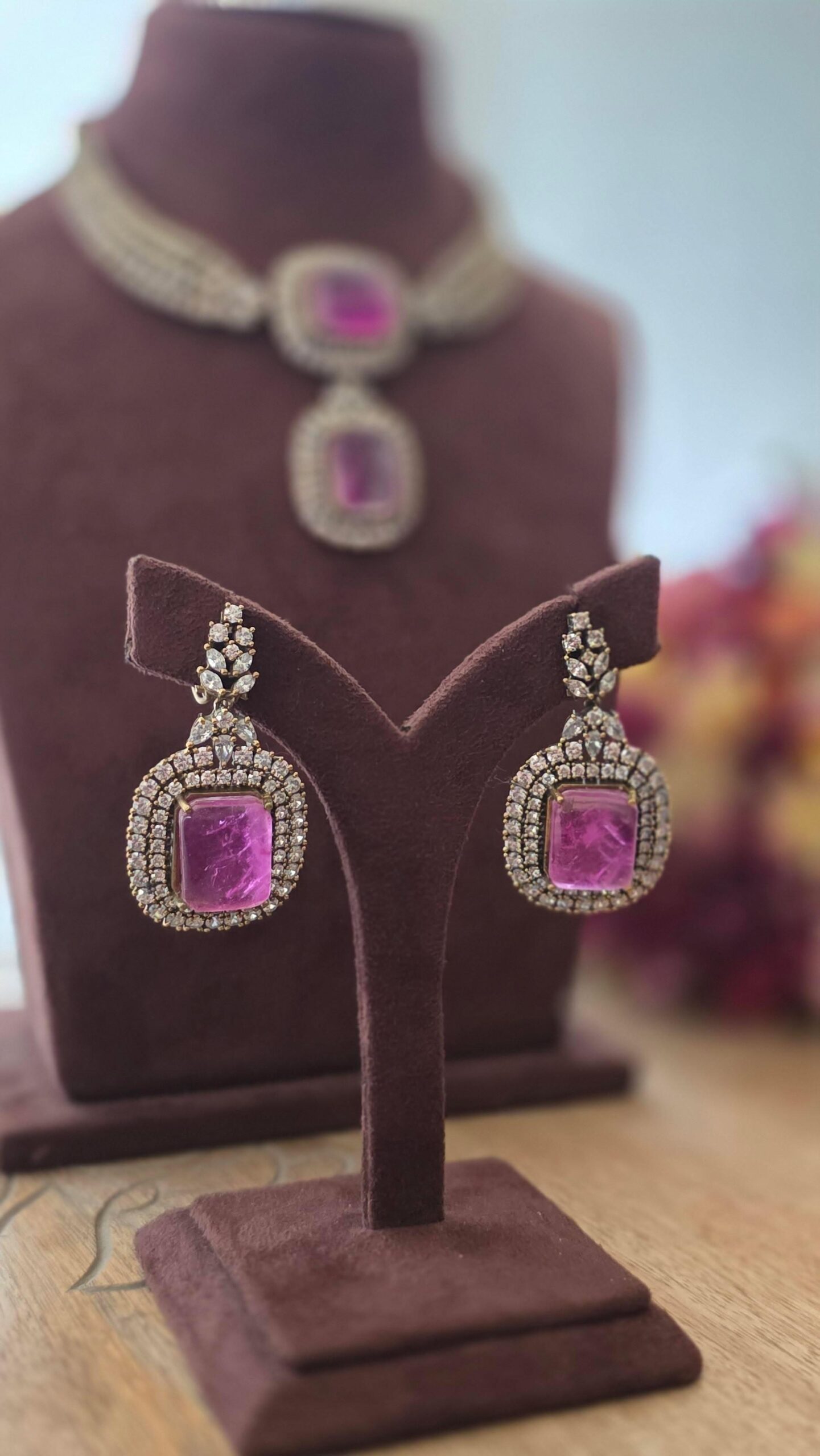 Myra quartz and polki necklace Thumbnail