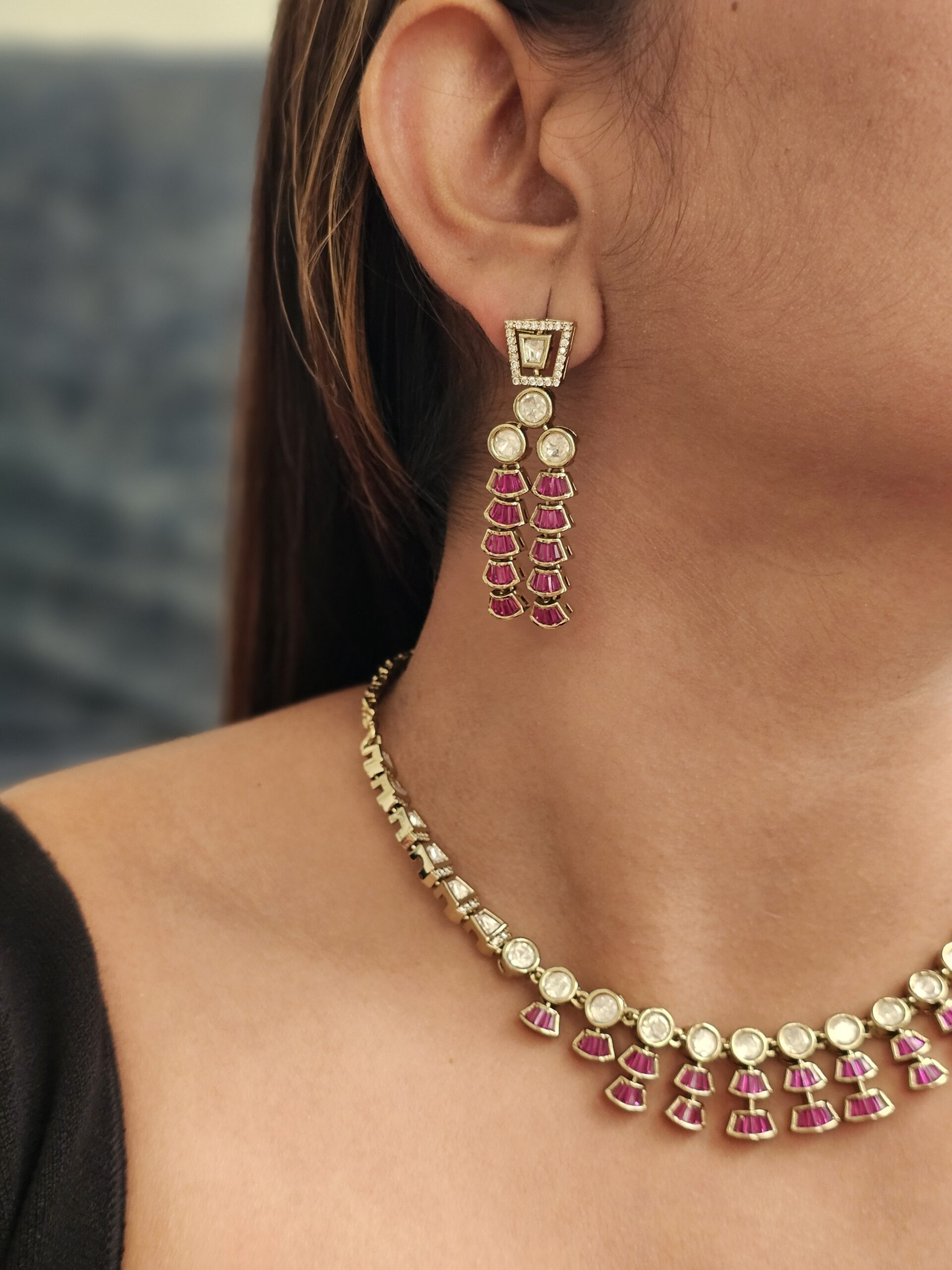 Avni Delicate Neckalce Thumbnail