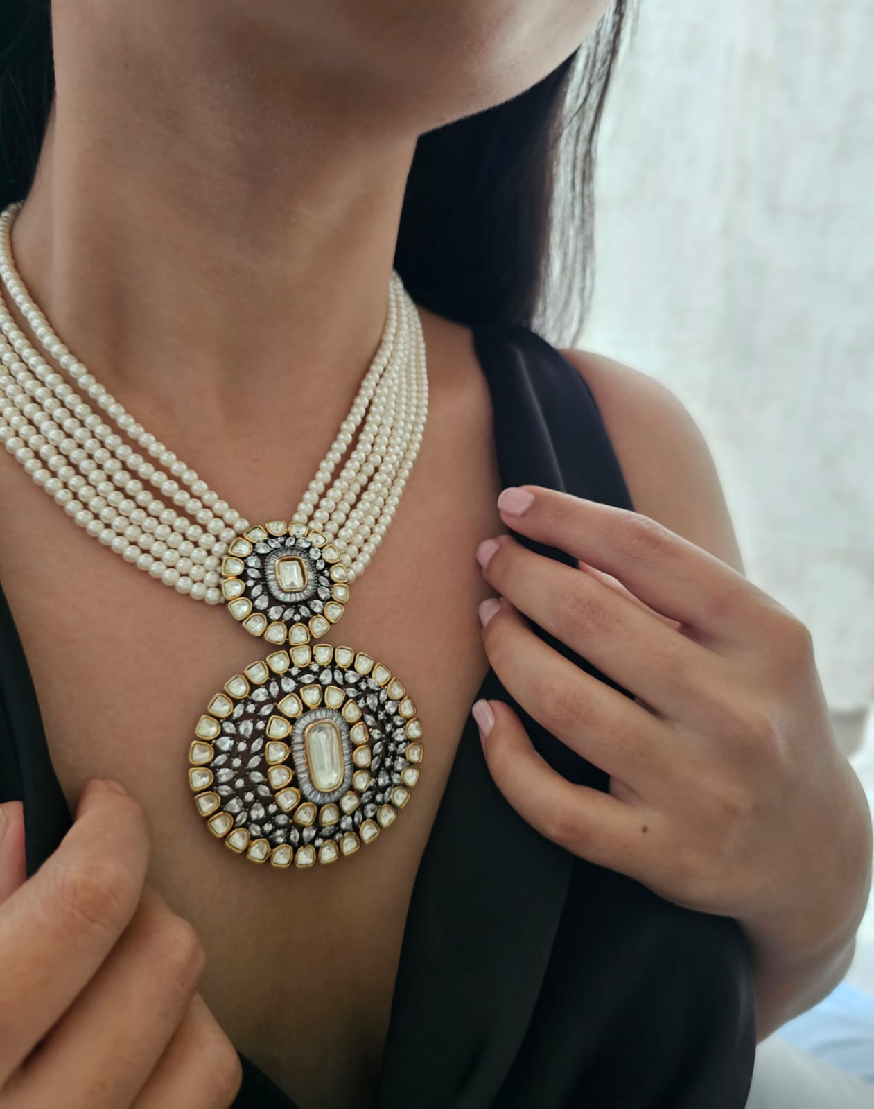 Sarah polki and pearl necklace Thumbnail