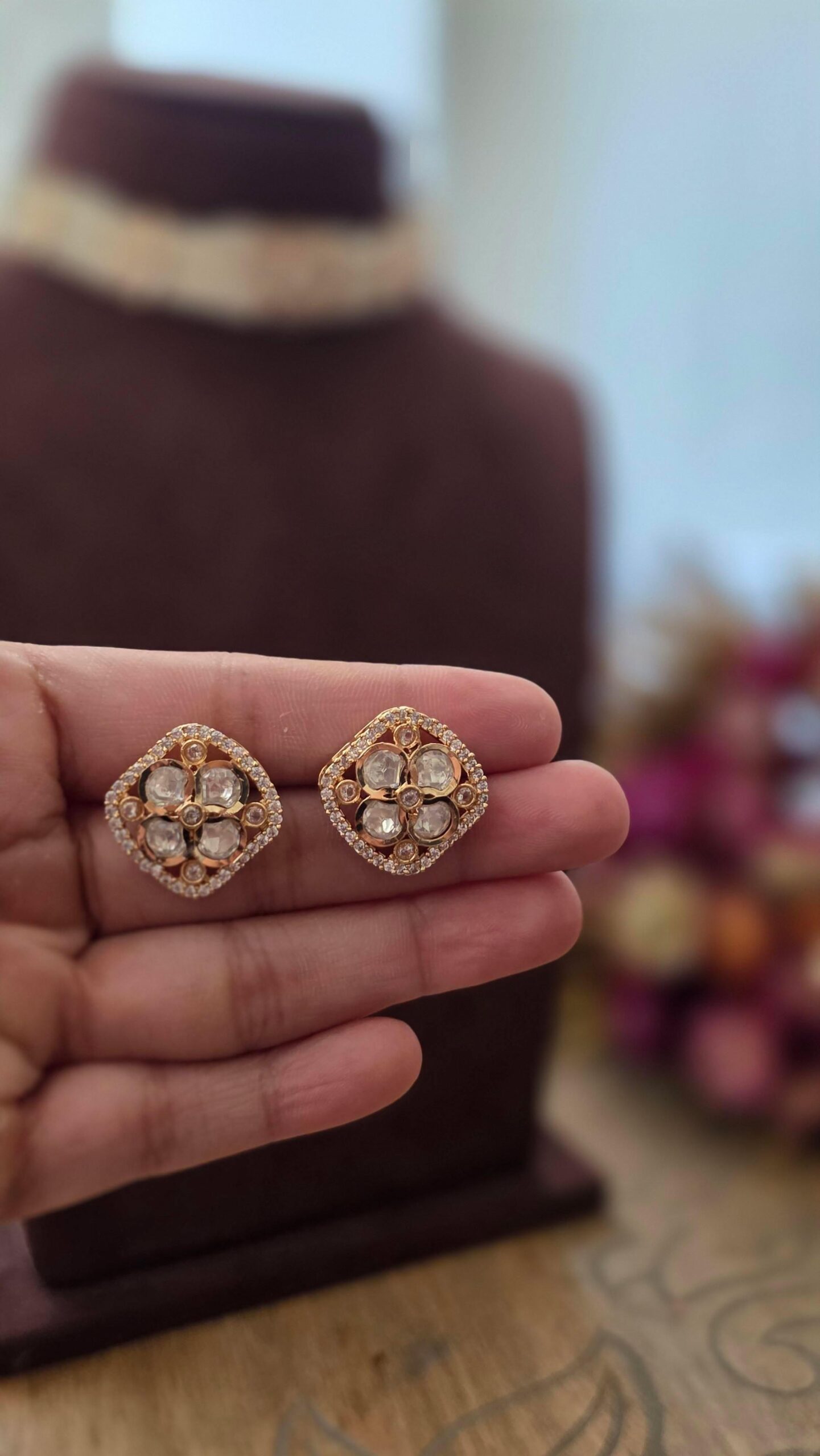 Zuri delicate polki and pearl choker Thumbnail