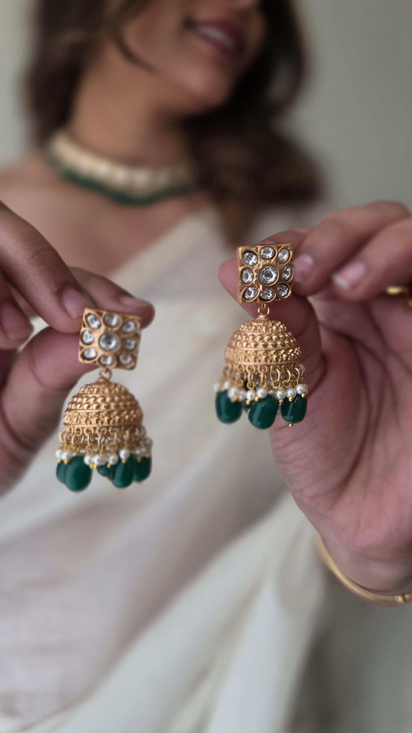 Amira pearl and polki choker Thumbnail