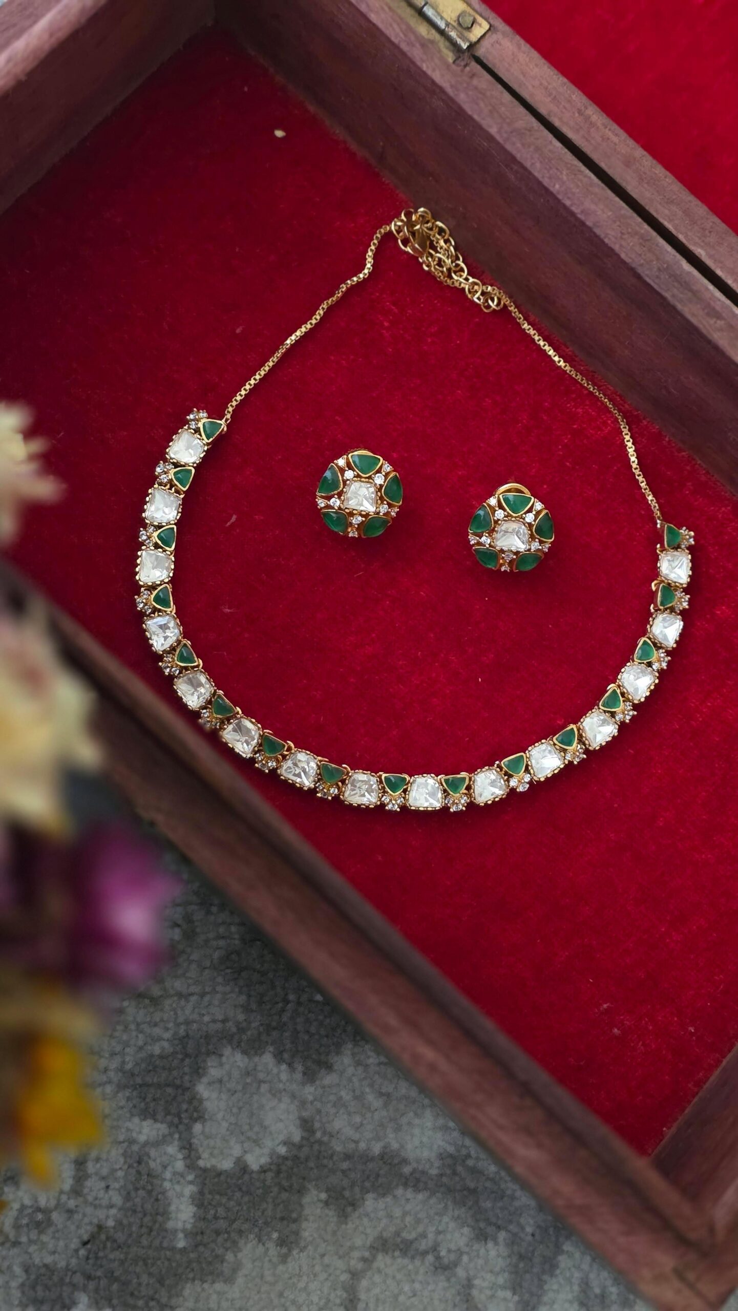 Lara delicate polki necklace Thumbnail