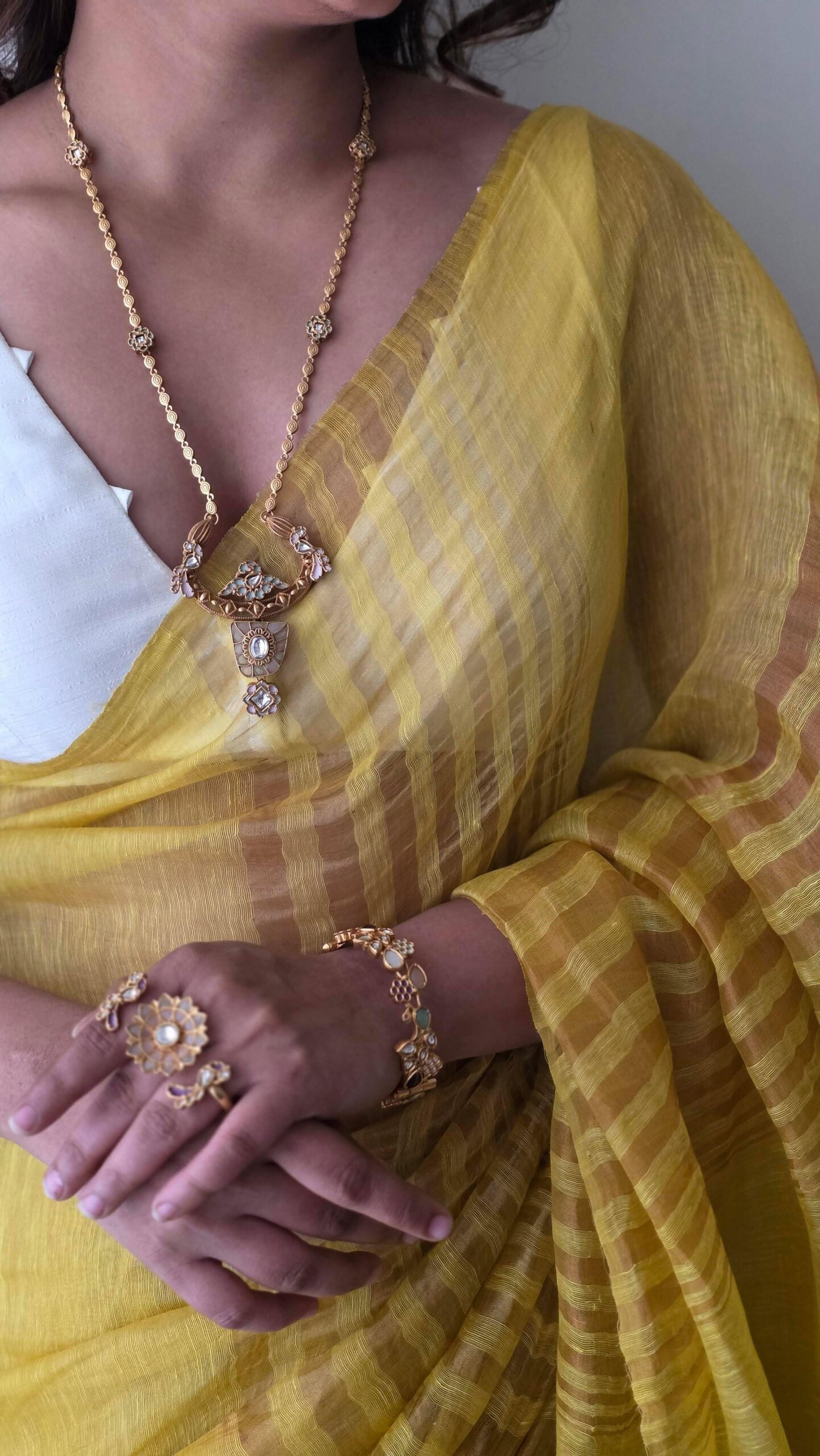 Nirya handcrafted long necklace Thumbnail