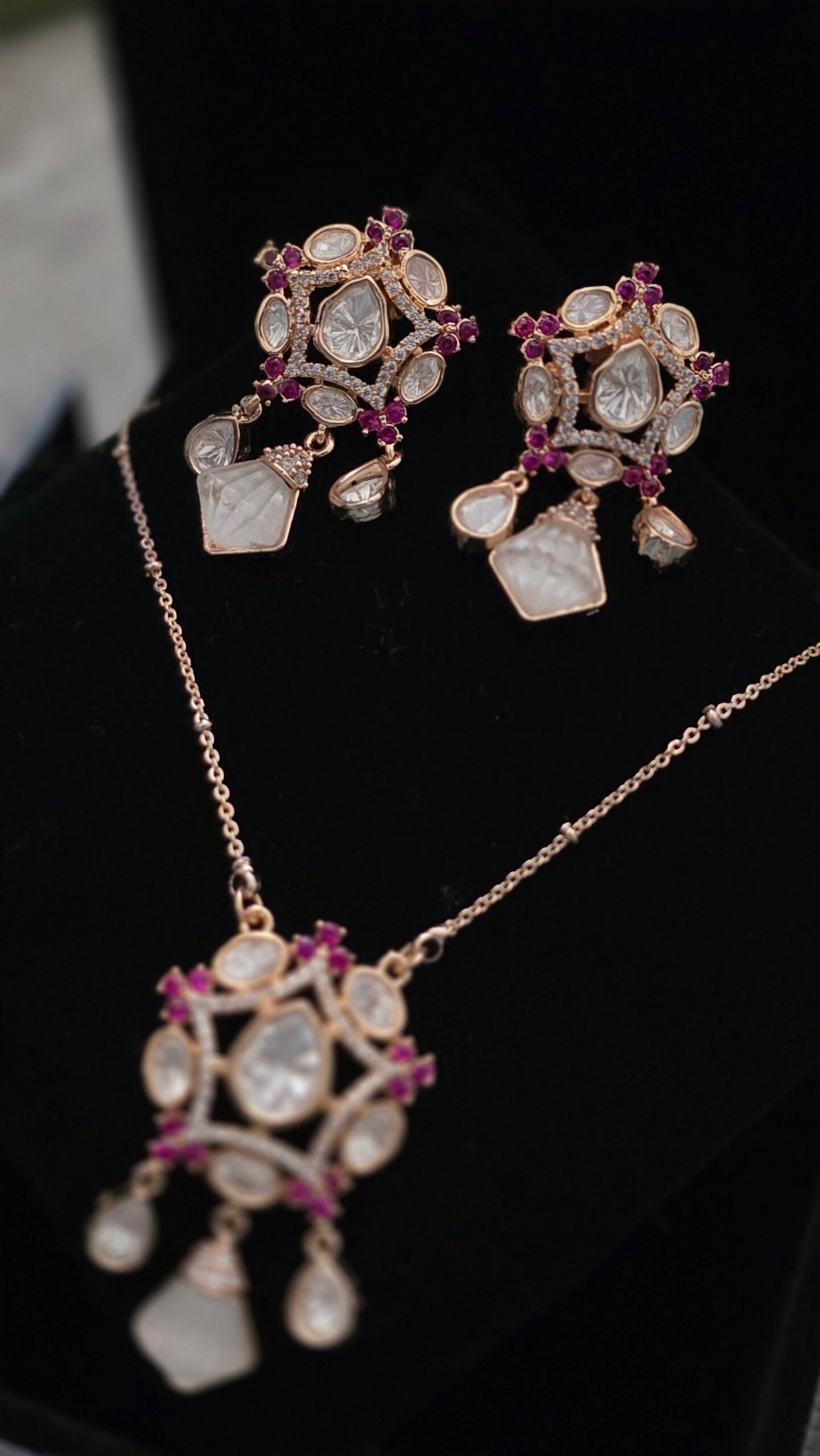Nidhi Delicate Necklace Thumbnail