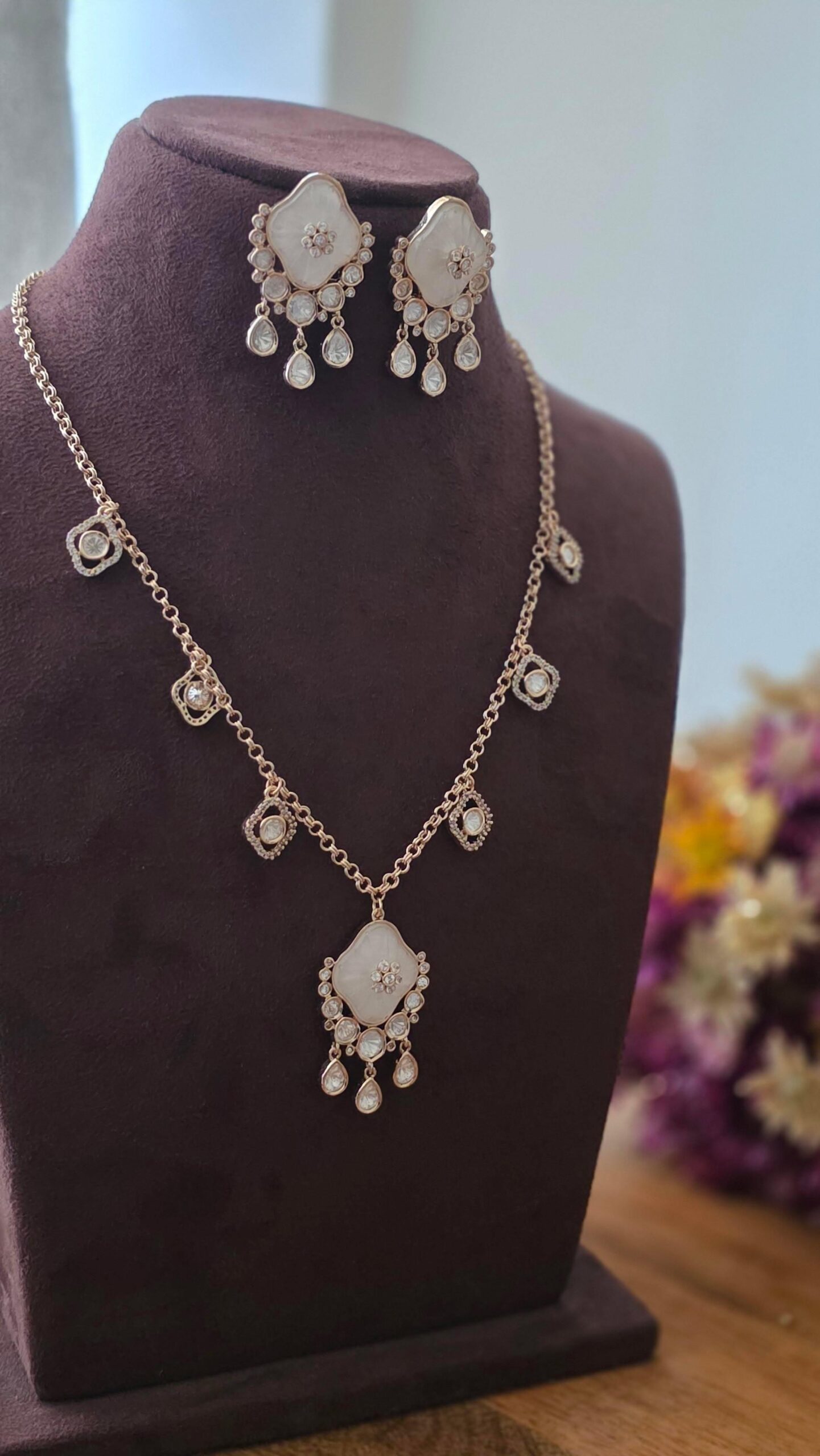 Niti Delicate Necklace Thumbnail