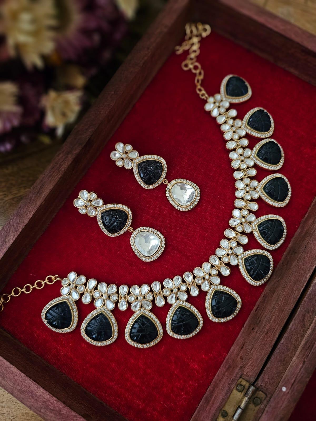 Solene Necklace Thumbnail