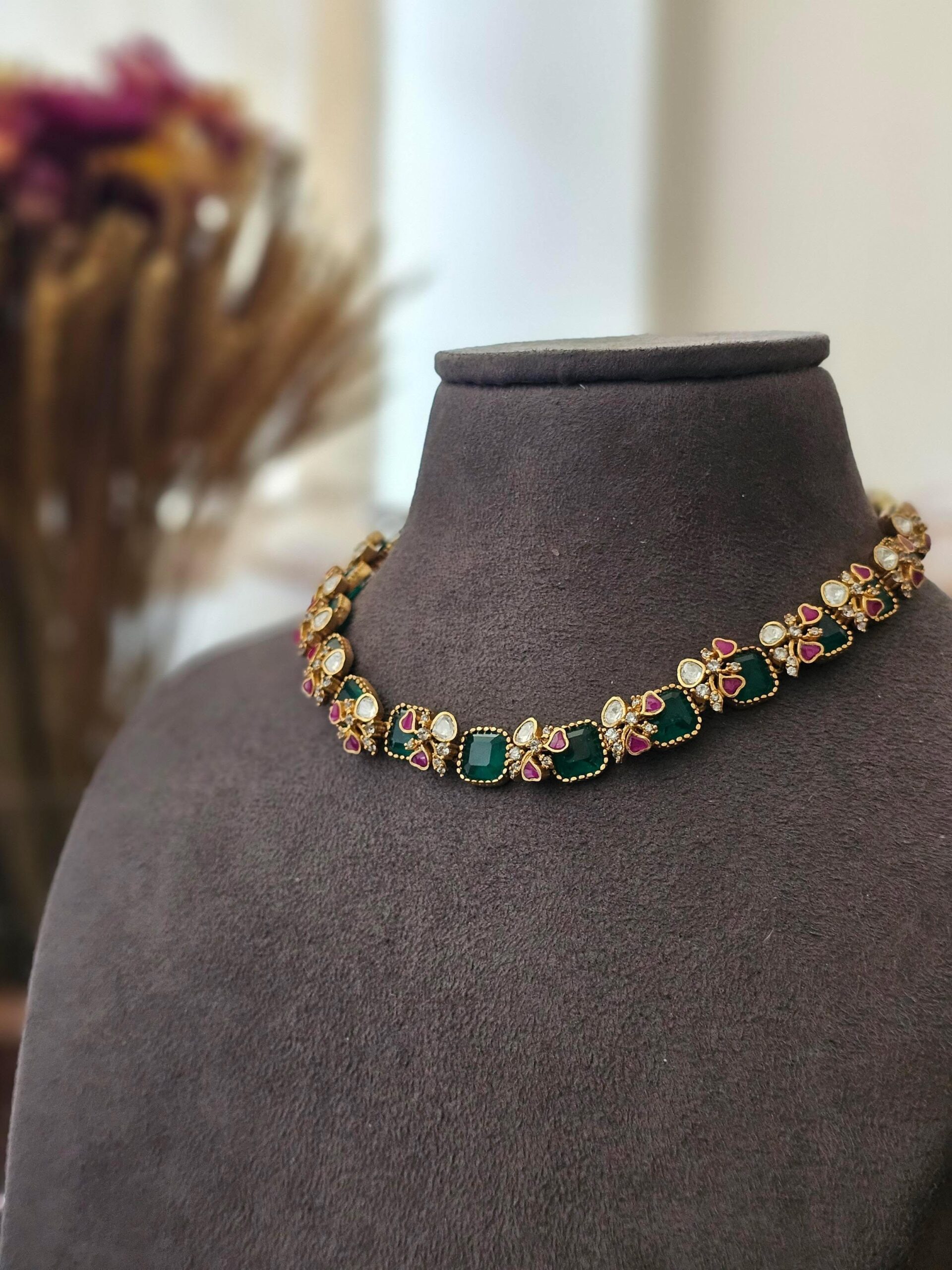 Nazm Delicate Neckalce Thumbnail