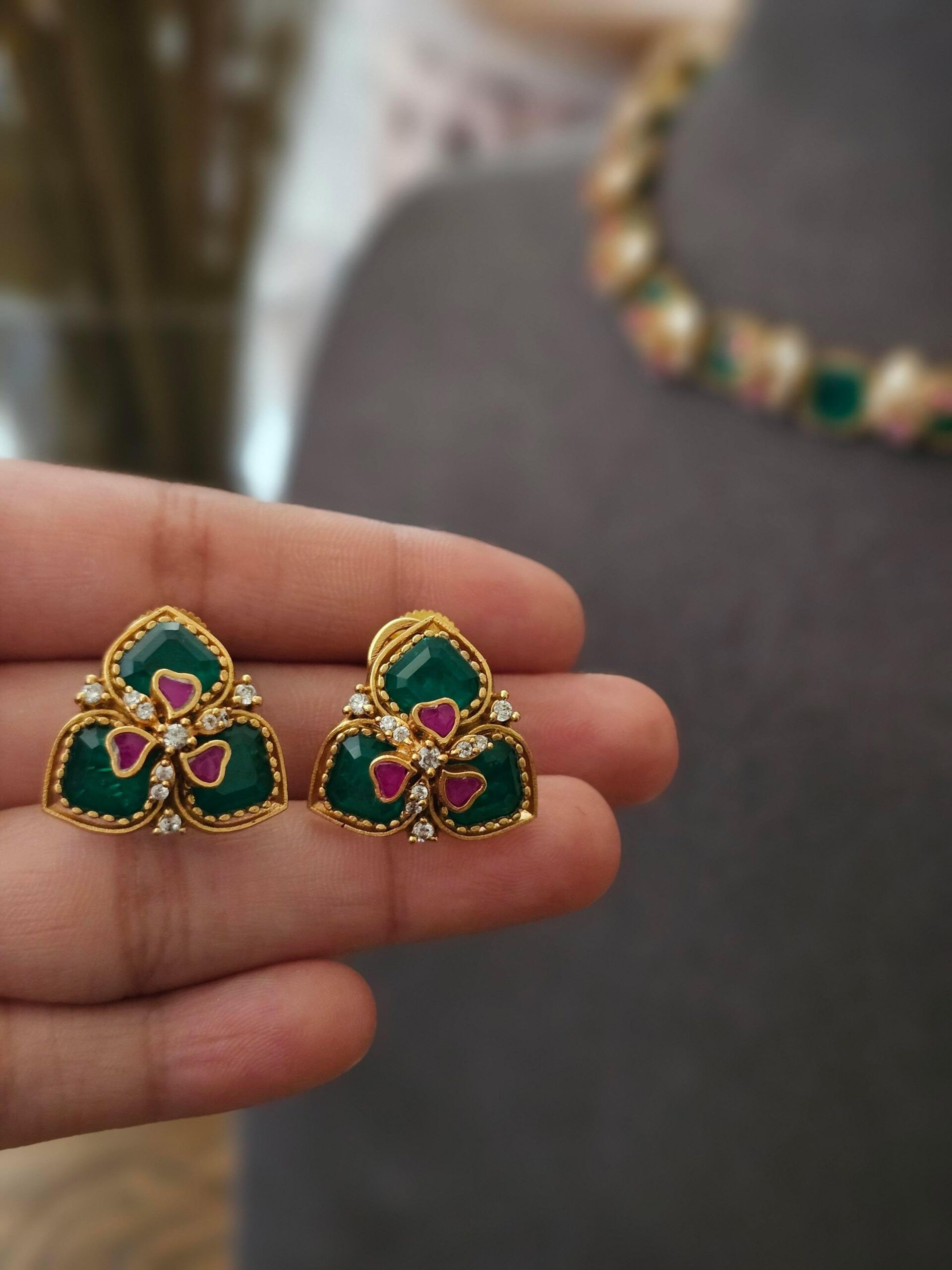 Nazm Delicate Neckalce Thumbnail