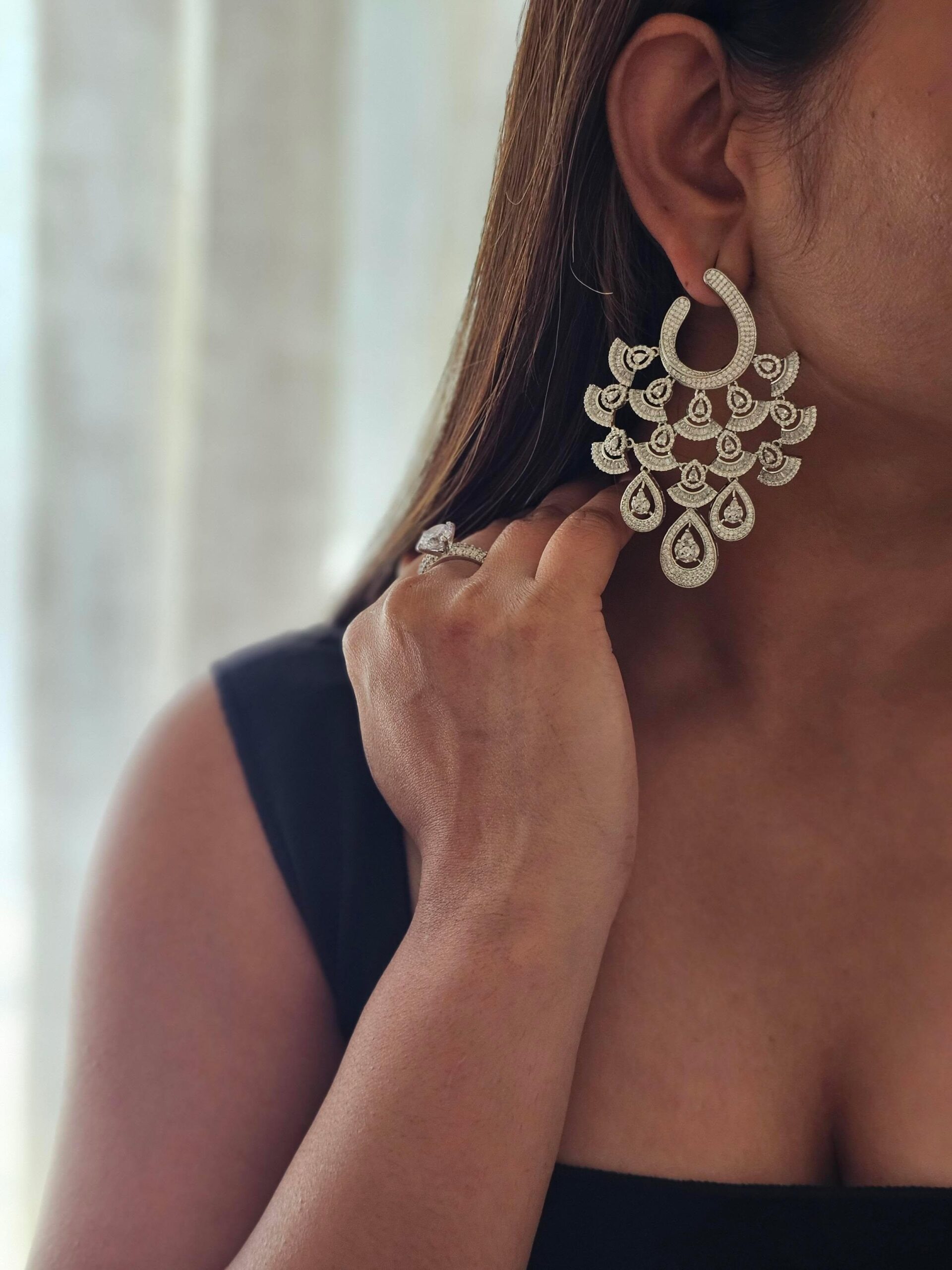 Evie statement earrings Thumbnail