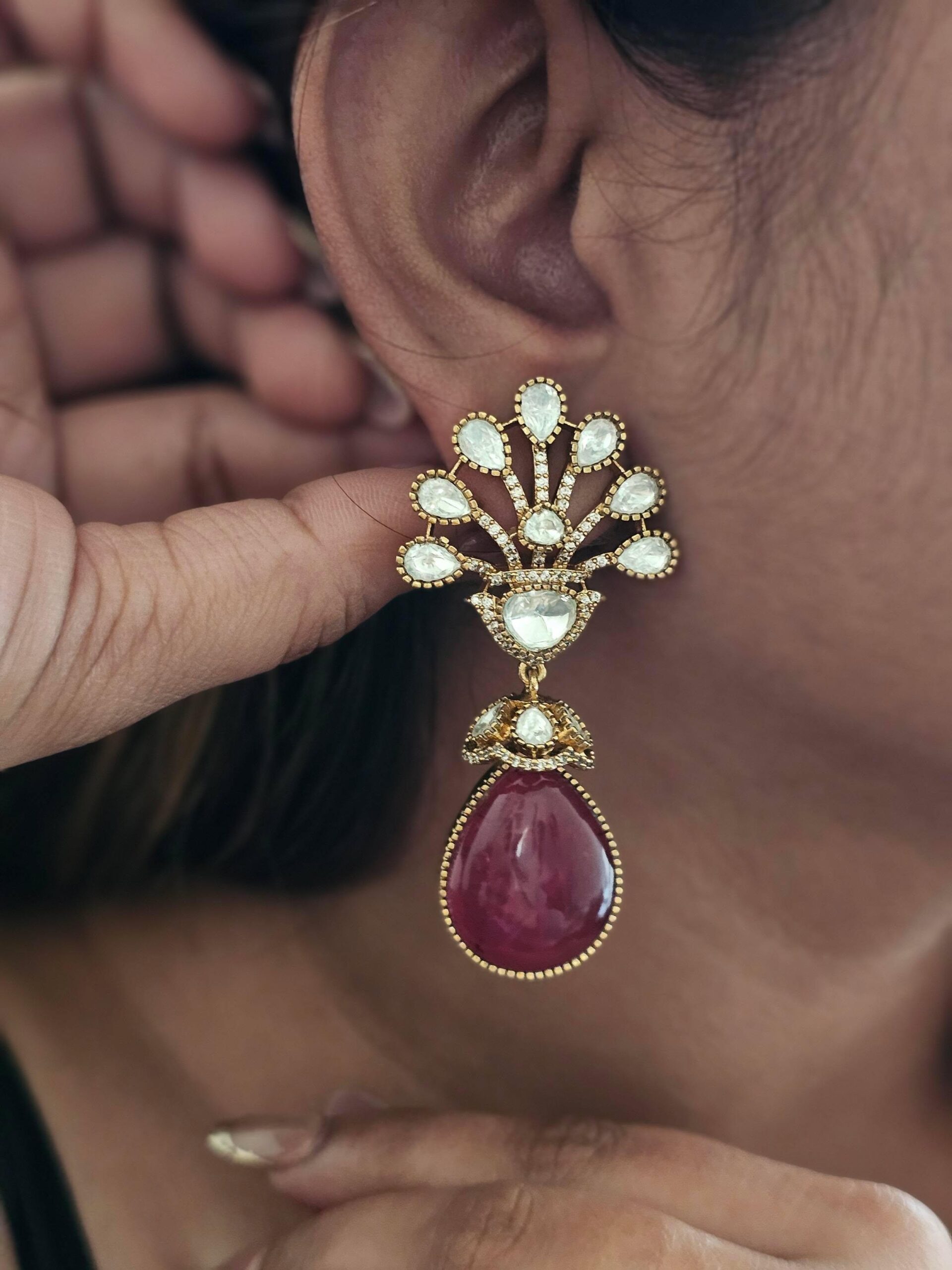 Ruh Quartz Earrings Thumbnail
