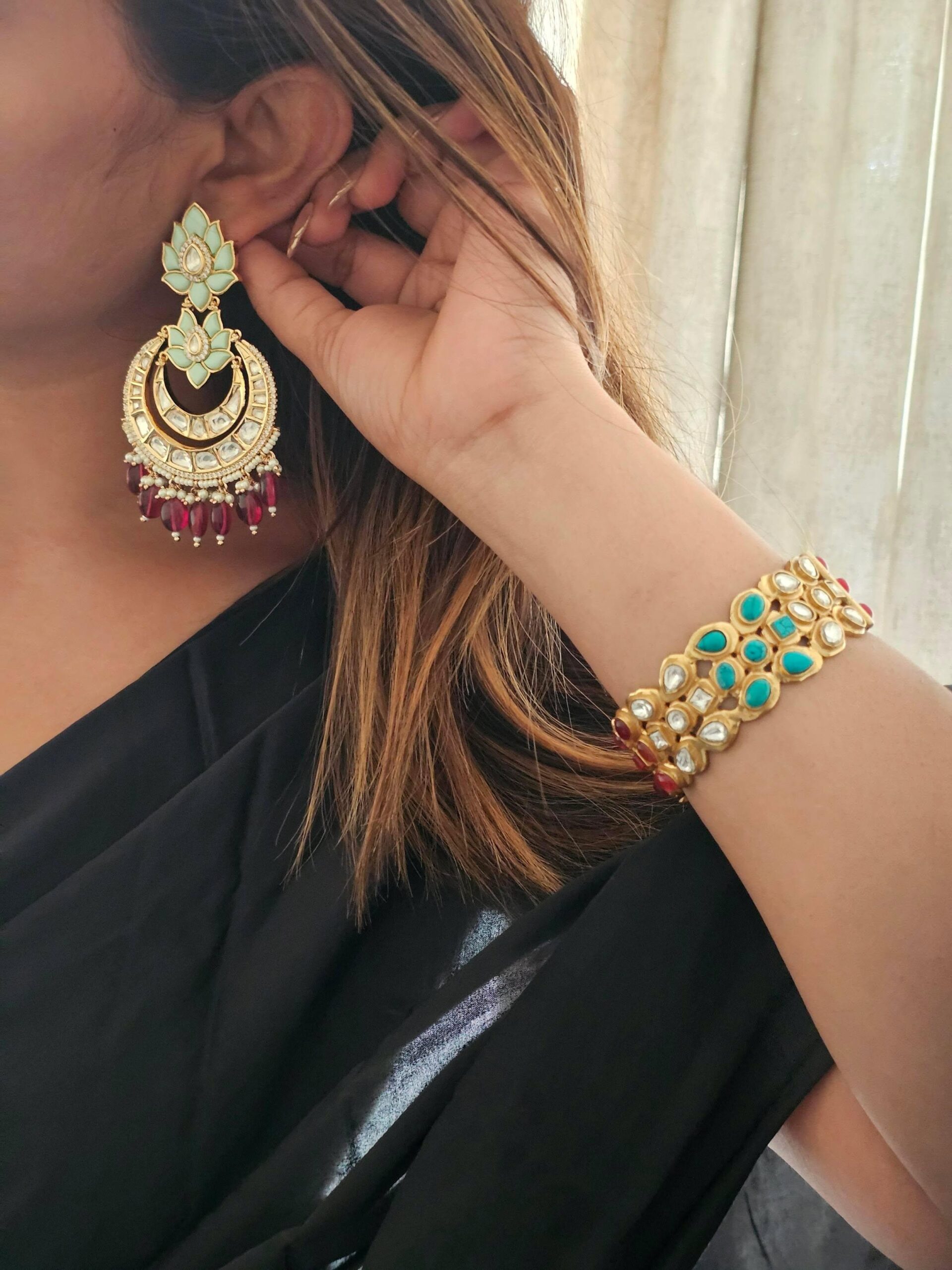 Isha Moonsanite Chaandbaali Thumbnail
