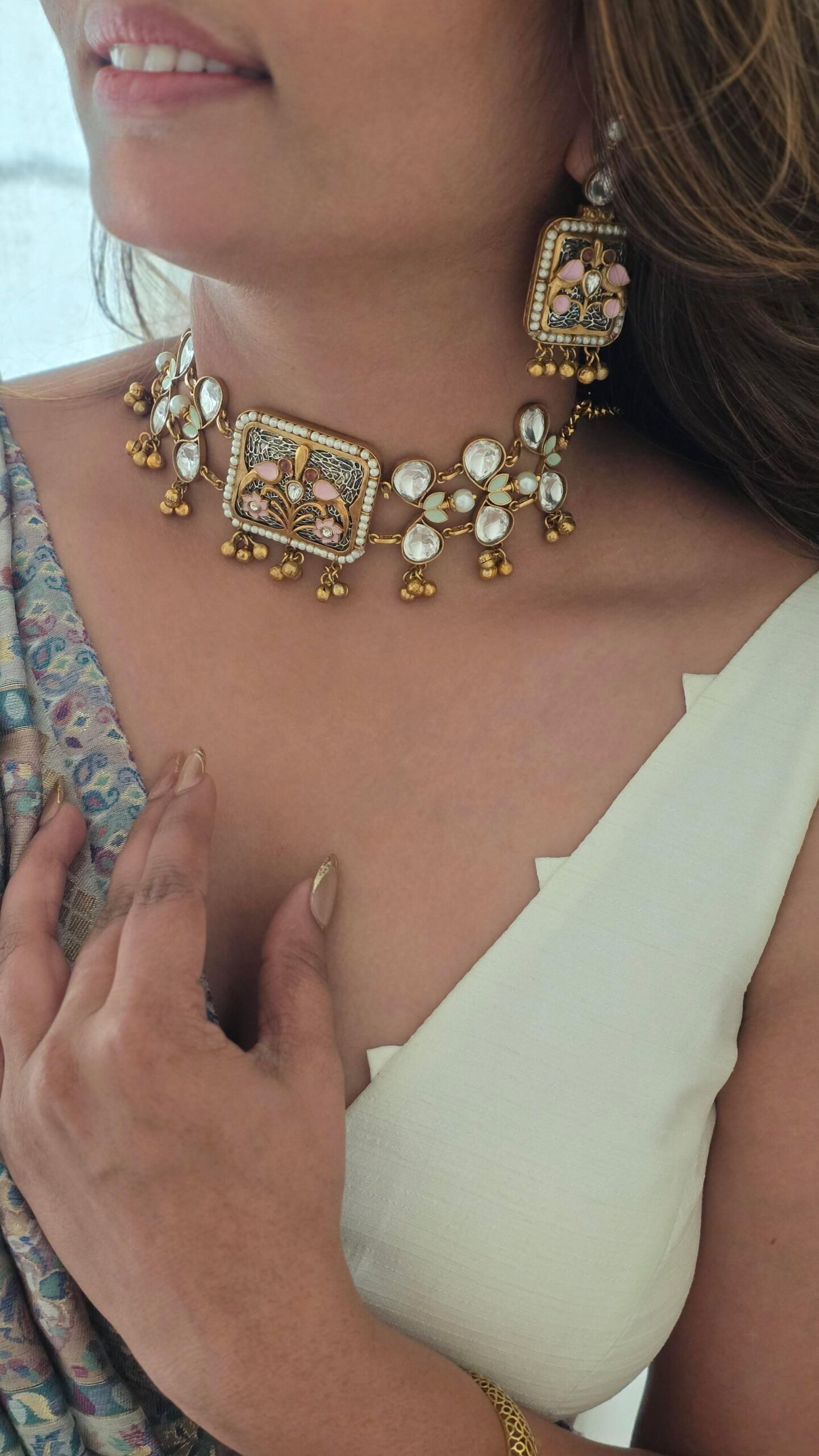 Geetika handcrafted choker Thumbnail