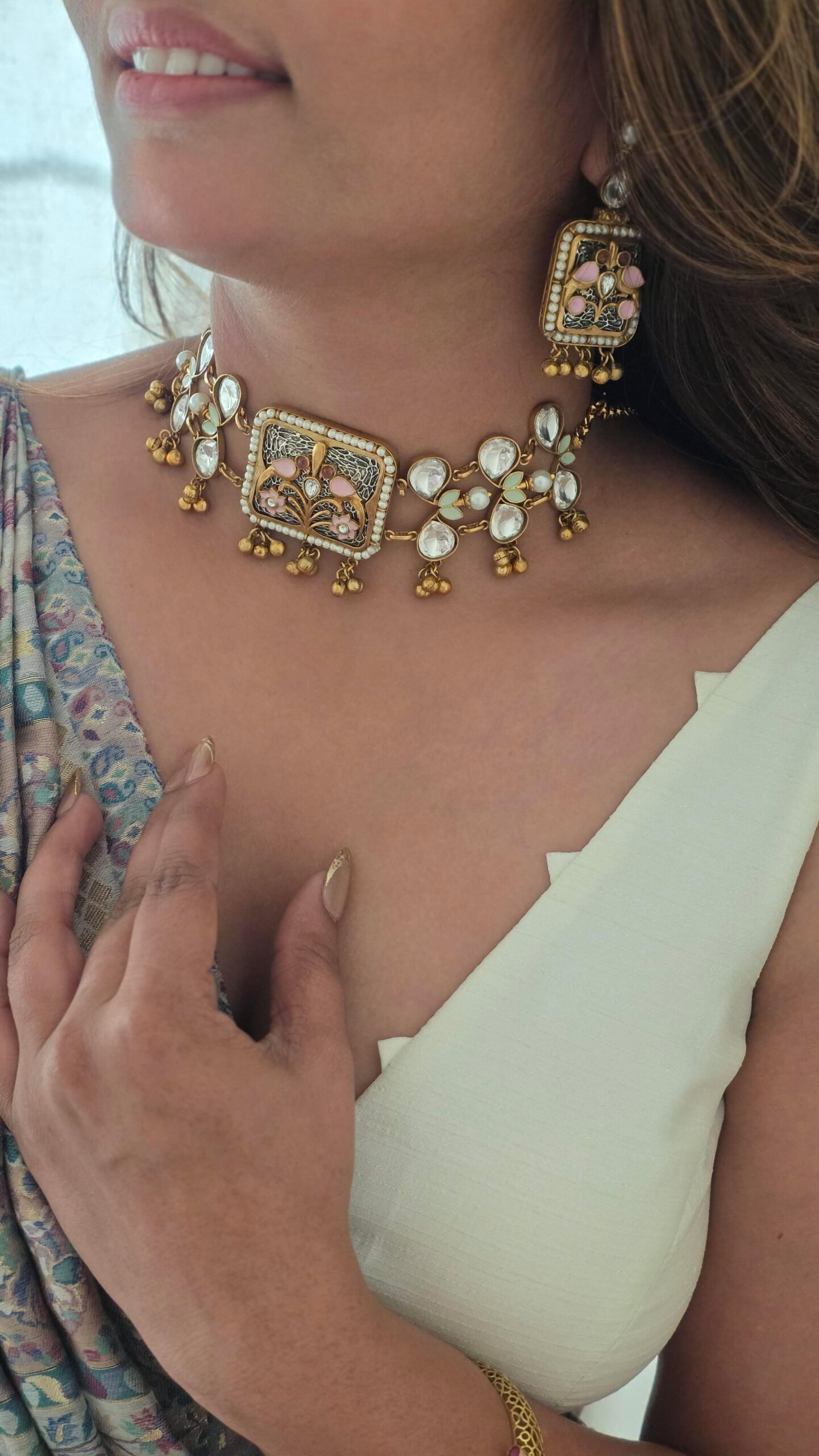 Geetika handcrafted choker Thumbnail