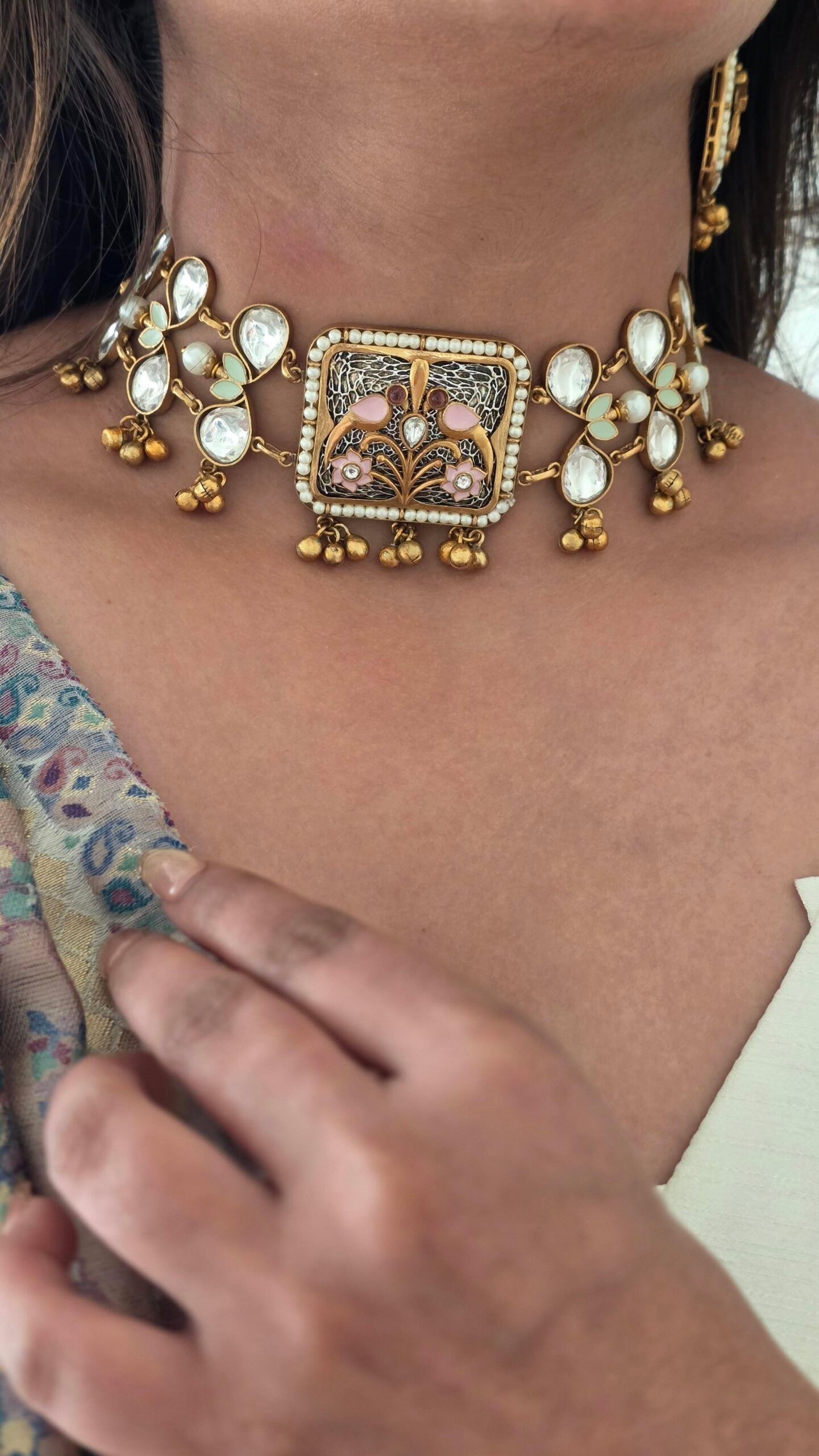 Geetika handcrafted choker Thumbnail