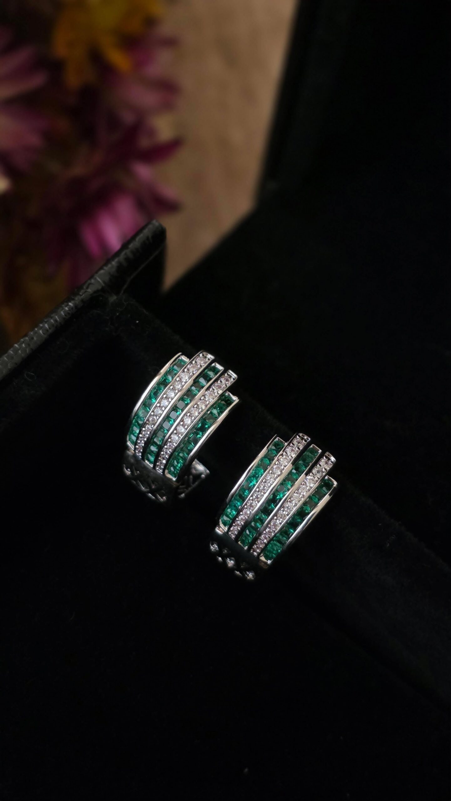 Vita earrings Thumbnail